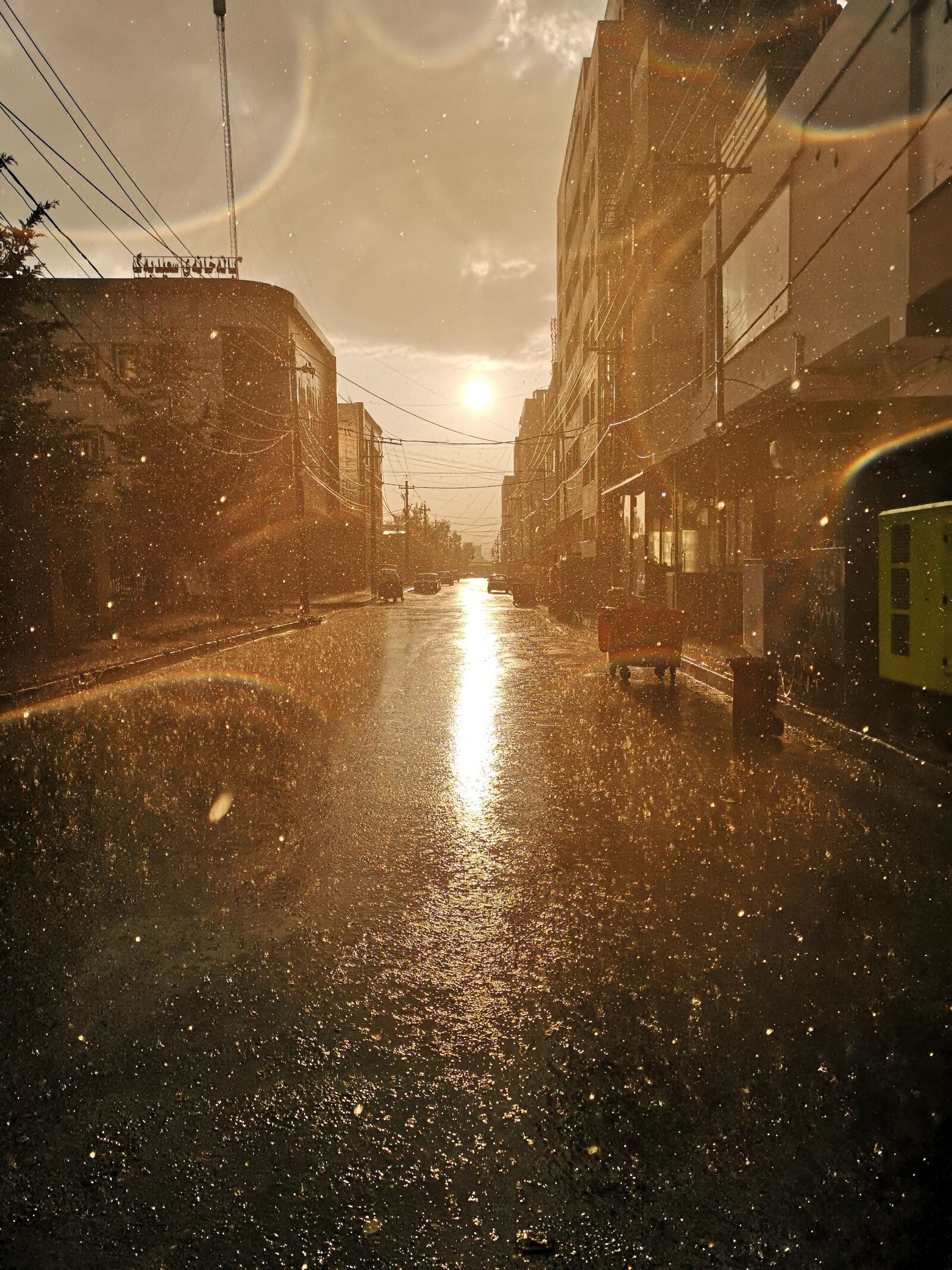 HUAWEI CLT-L29 sample photo. Rain, water on cam photography