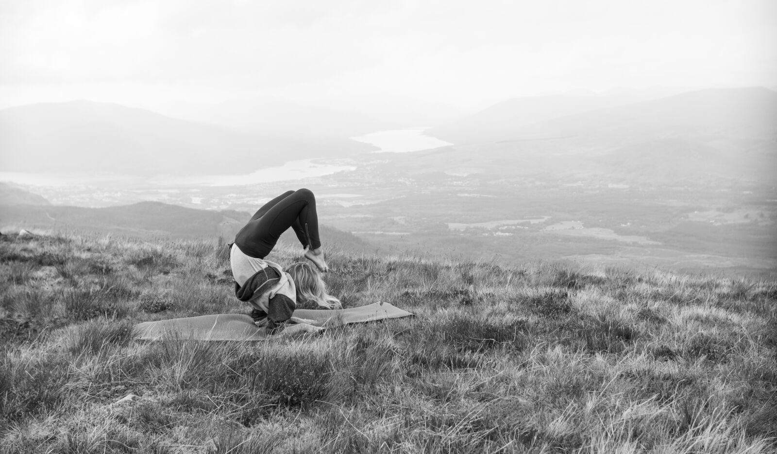 Sony SLT-A55 (SLT-A55V) sample photo. Yoga, mountain, landscape photography