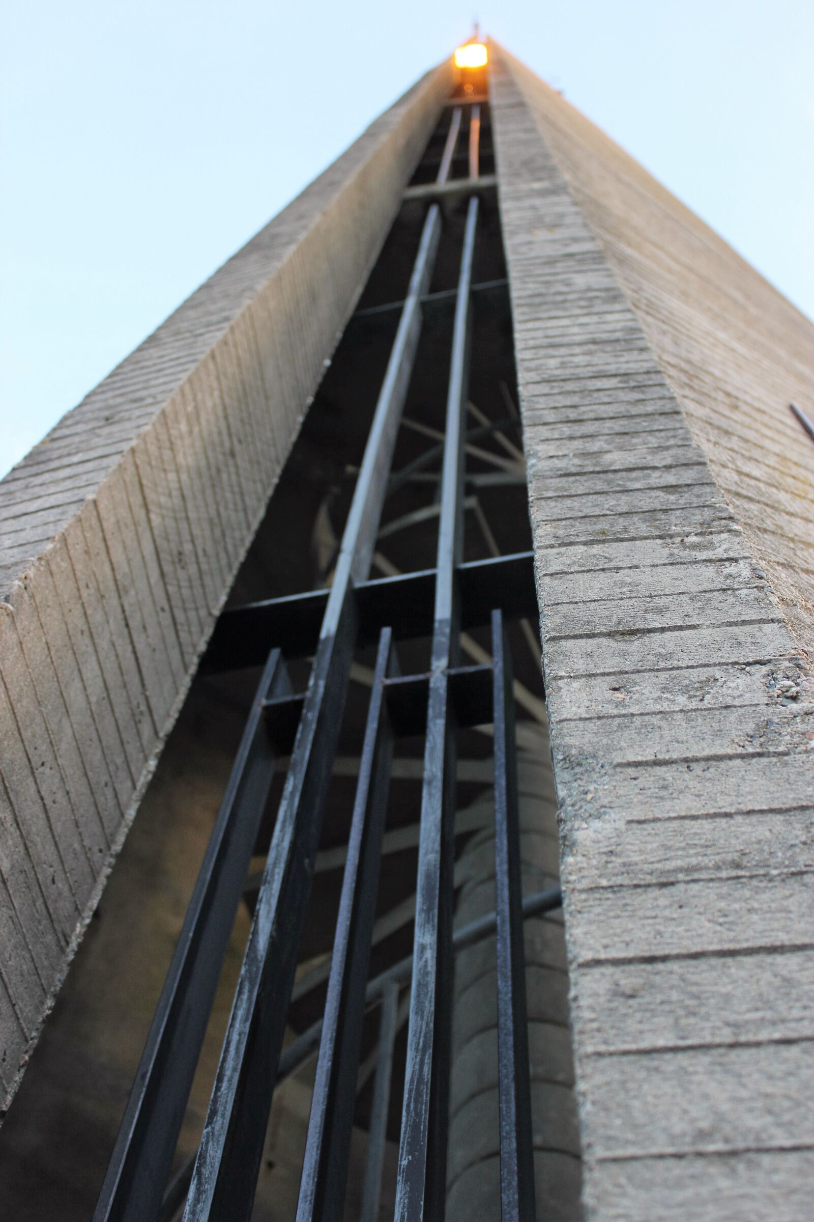 Canon EOS 550D (EOS Rebel T2i / EOS Kiss X4) sample photo. Stairs, architecture, design photography
