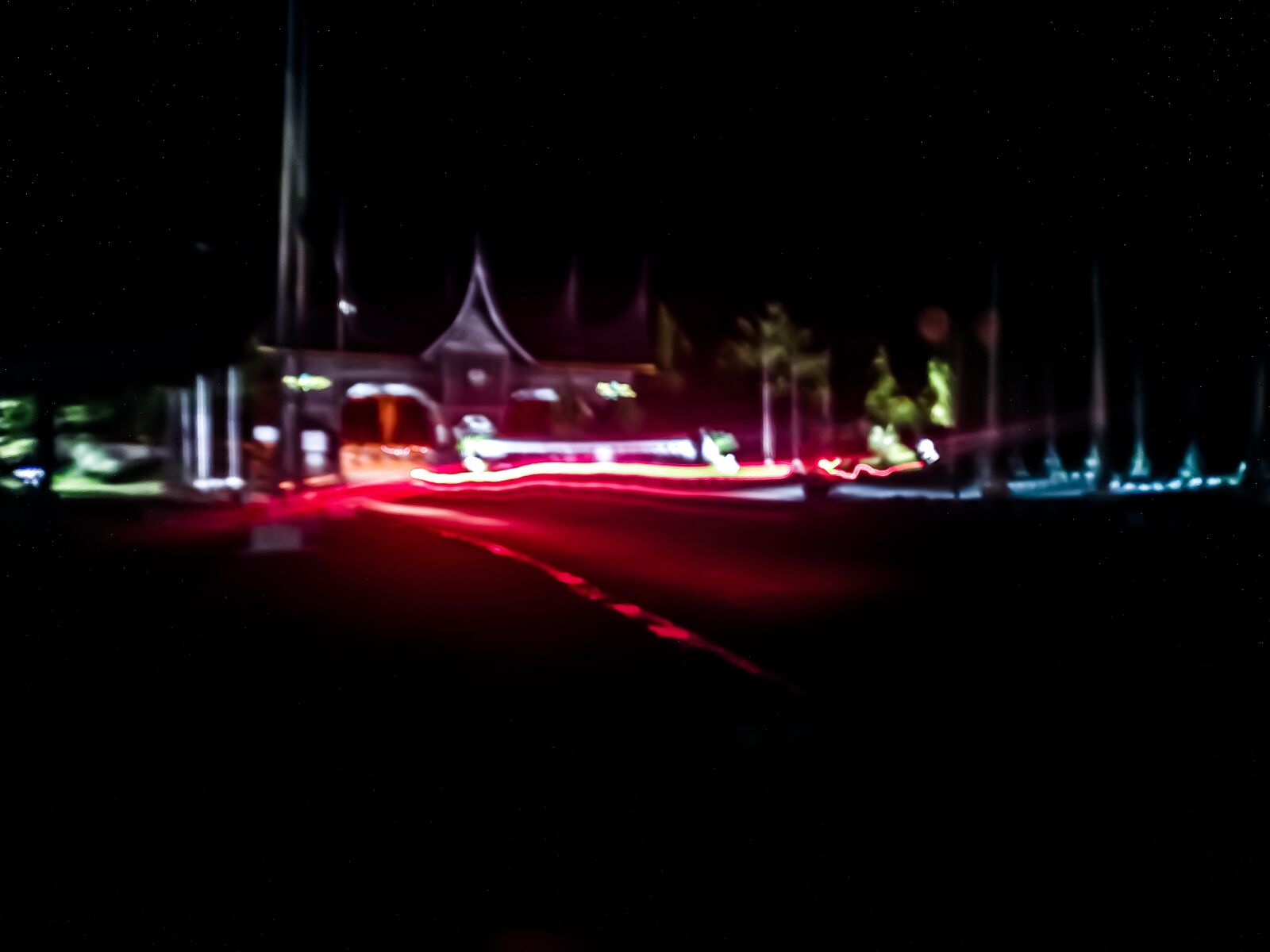 Xiaomi MI 8 Lite sample photo. Night, light trail, low photography
