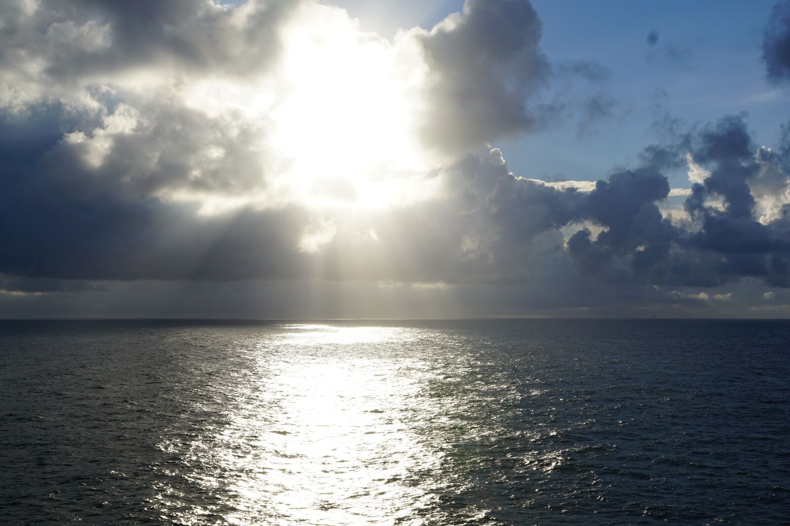 Sony DT 16-50mm F2.8 SSM sample photo. Atlantic, ocean, water photography