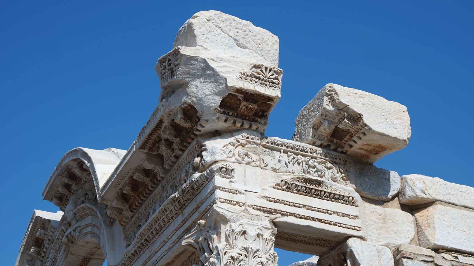 Sony a6000 + Sony Vario-Tessar T* E 16-70mm F4 ZA OSS sample photo. Turkey, hilt, the ruins photography