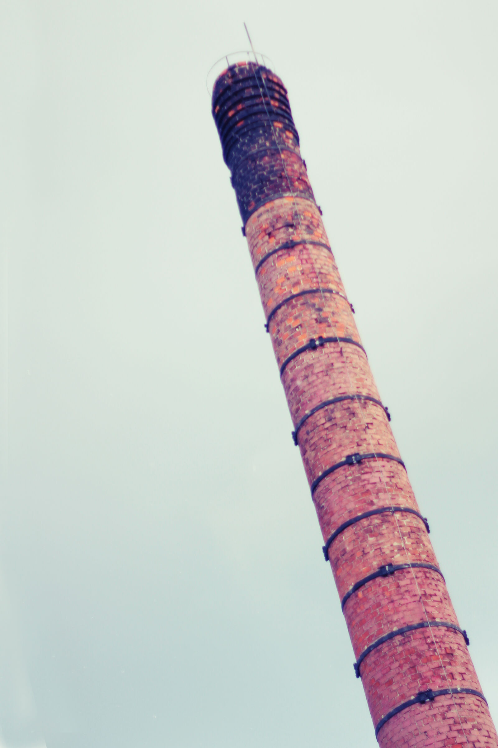 Canon EOS 600D (Rebel EOS T3i / EOS Kiss X5) + Canon EF 50mm F1.8 II sample photo. Factory, chimney photography