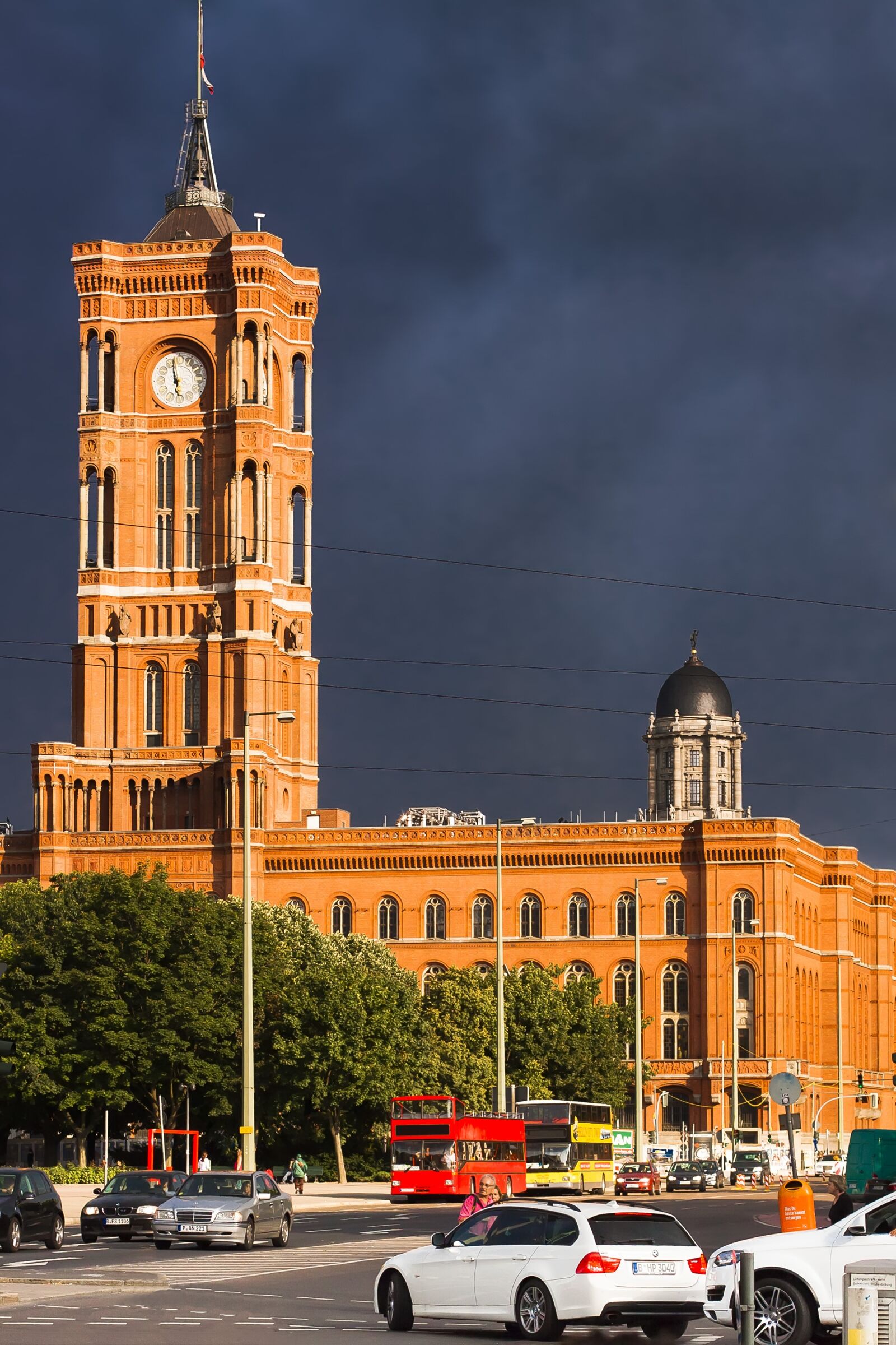 Canon EF 50mm F1.4 USM sample photo. Berlin, building, red town photography