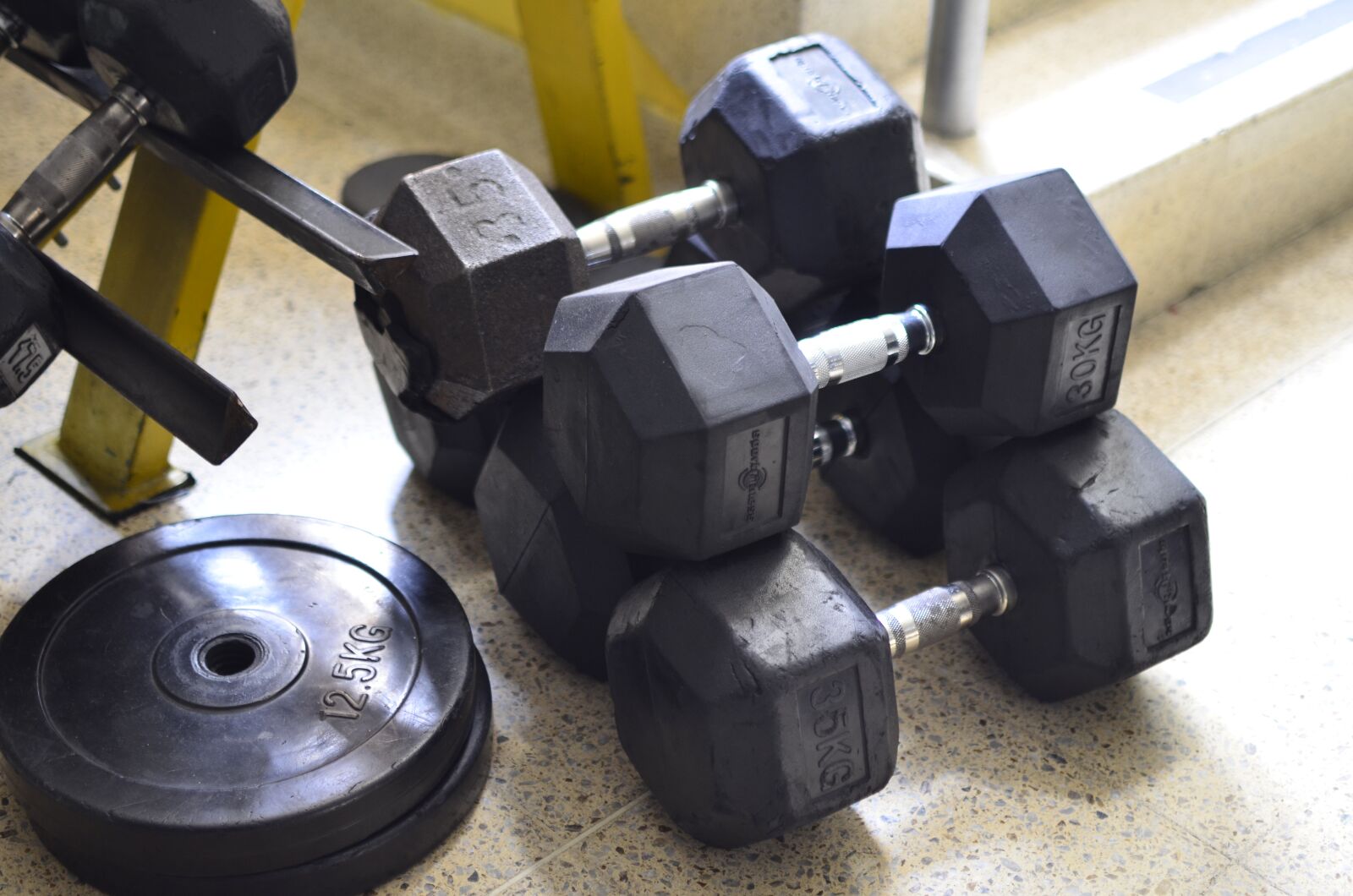 Nikon D5100 sample photo. Gym, fitness, fit photography