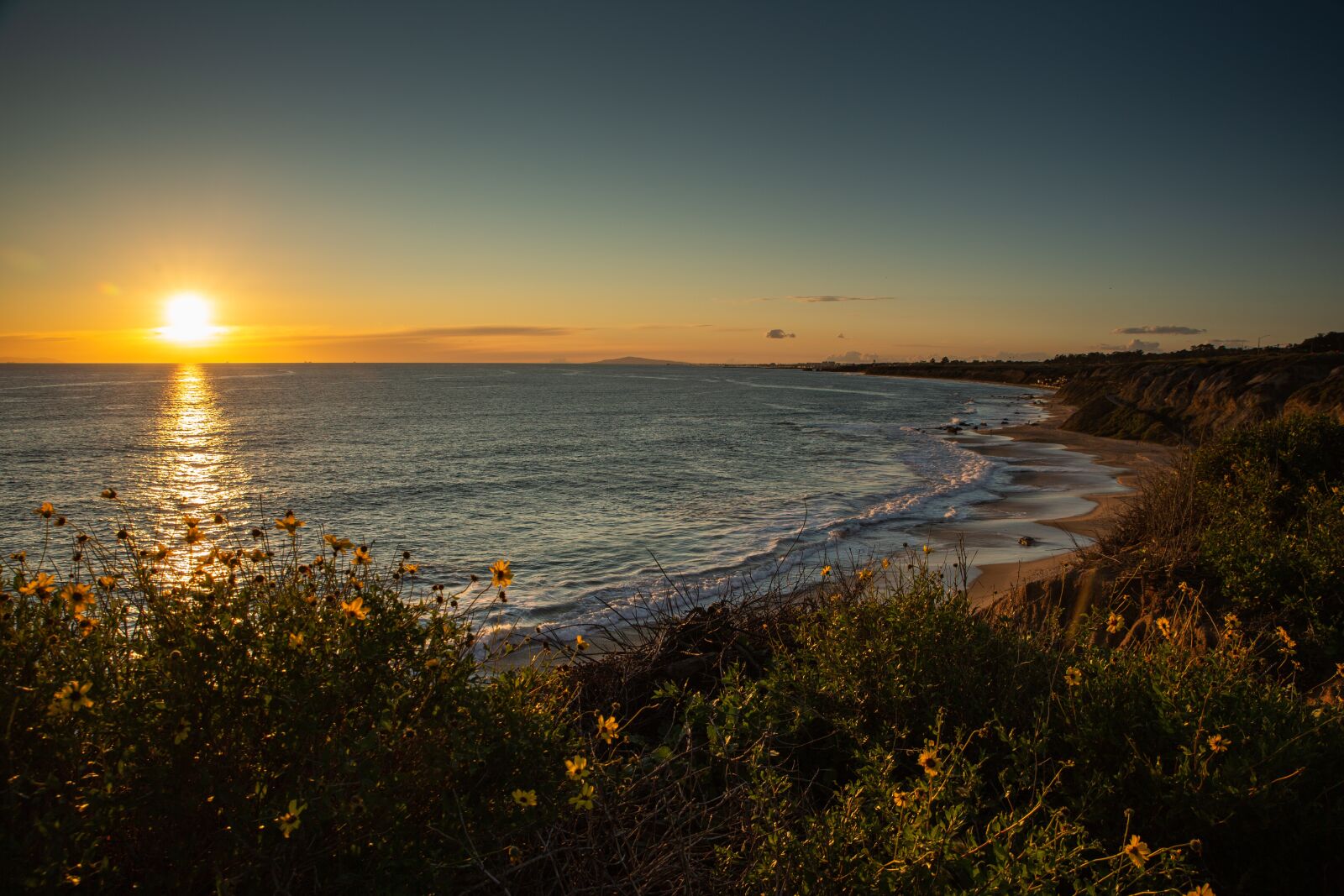 Canon EOS 5D Mark III sample photo. Reef point park, sunset photography