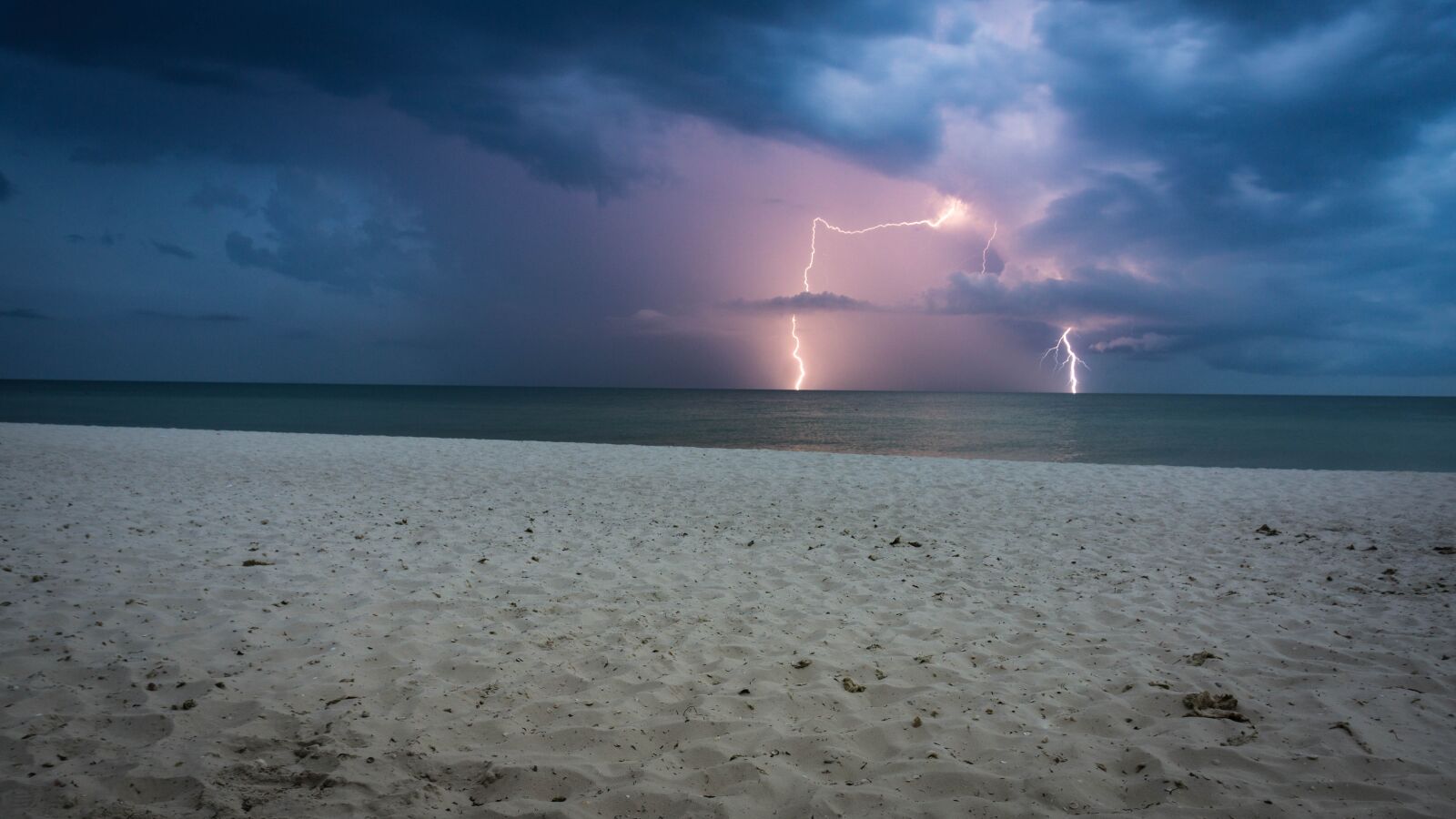 Sony a6000 sample photo. Storm, lightning, sea photography
