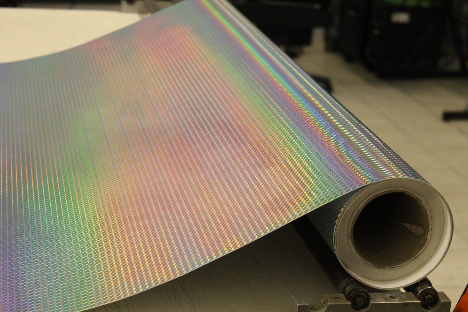 Canon EOS 1100D (EOS Rebel T3 / EOS Kiss X50) sample photo. Vinyl, reflective, roll photography