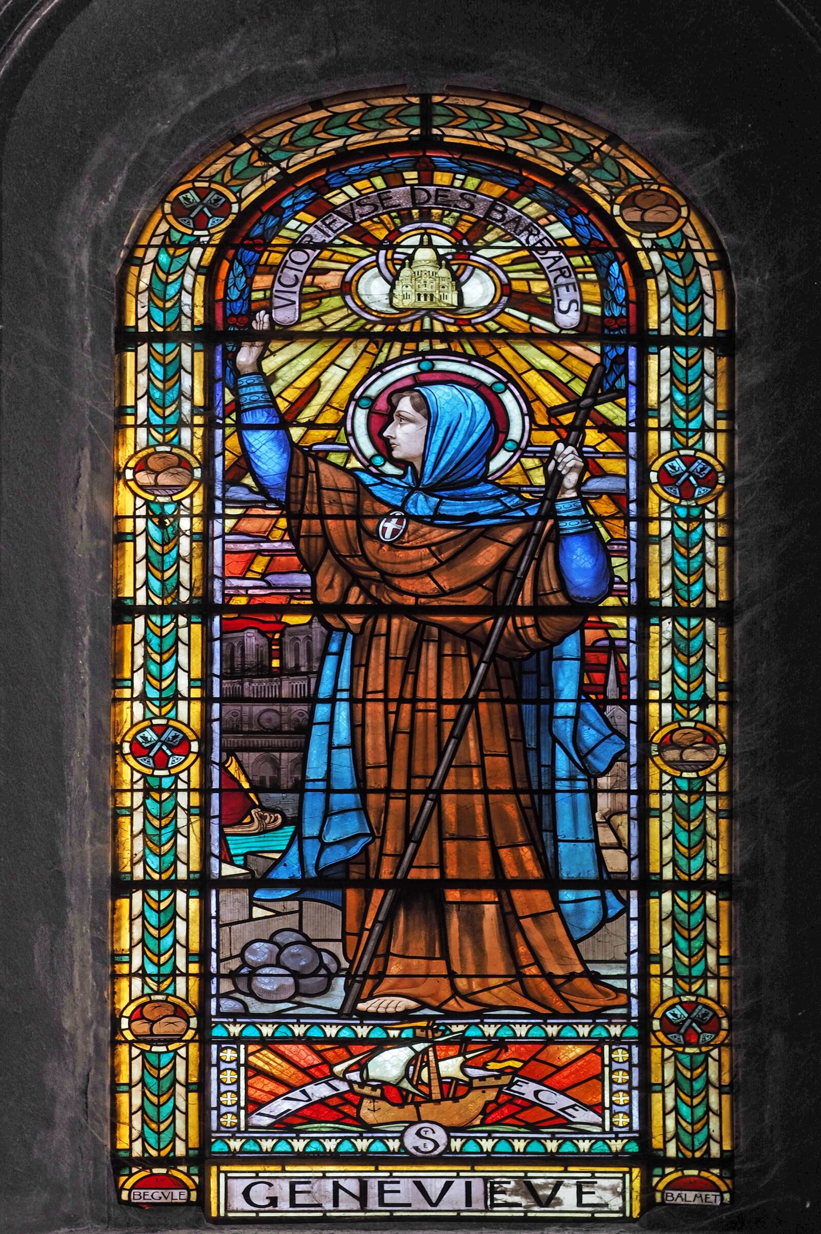 Olympus OM-D E-M1 + Olympus M.Zuiko Digital ED 12-40mm F2.8 Pro sample photo. Stained glass windows, religion photography