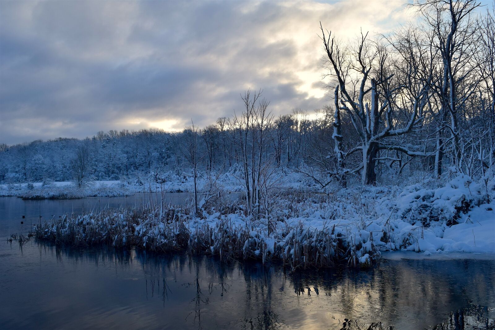 Nikon D3300 sample photo. Landscape, snow, water photography