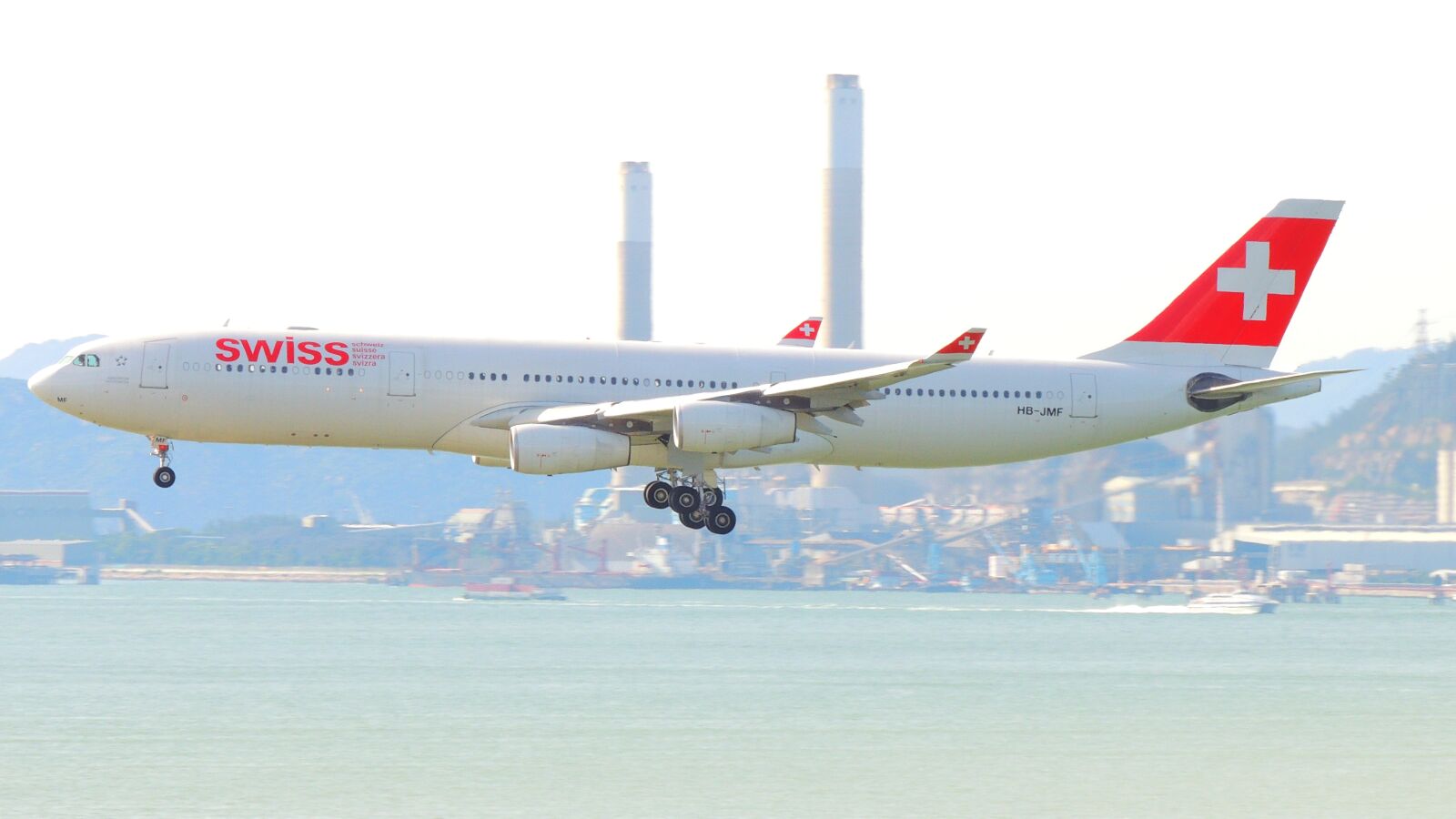 Nikon Coolpix P510 sample photo. Hongkong, airplane, travel photography