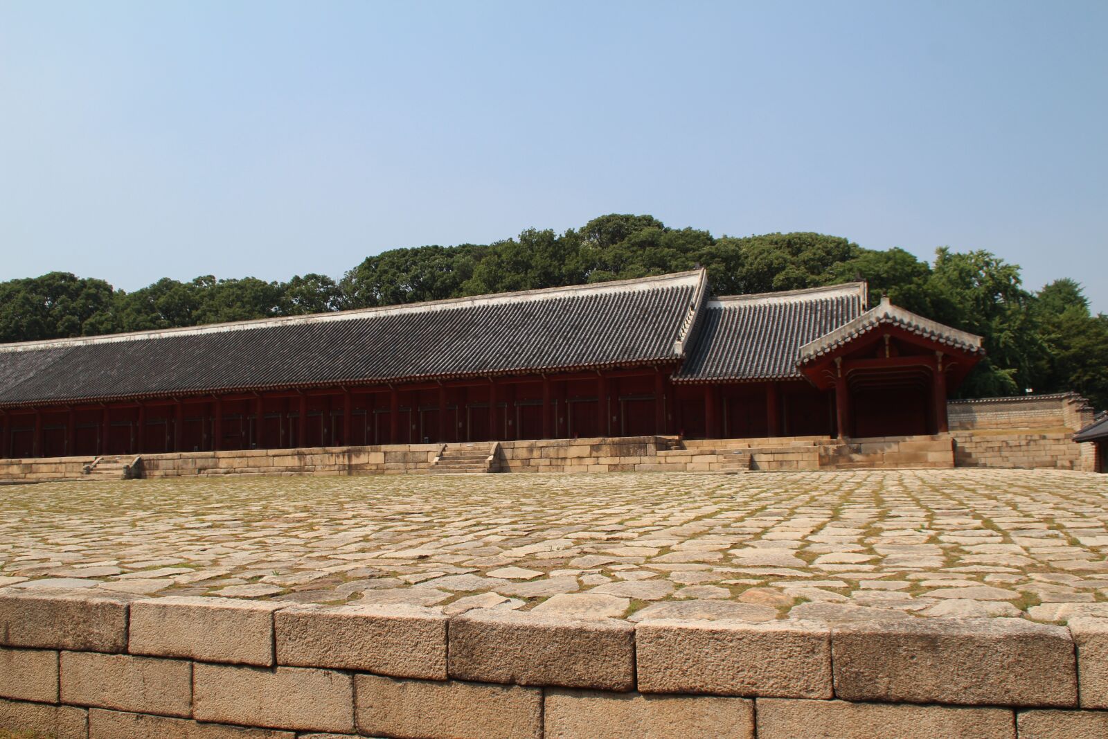 Canon EOS 600D (Rebel EOS T3i / EOS Kiss X5) sample photo. Jongmyo shrine, nursery armistice photography