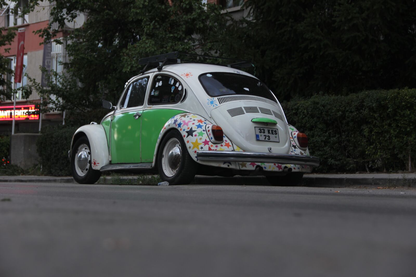 Canon EF-S 18-135mm F3.5-5.6 IS sample photo. Vw beetle, classic car photography