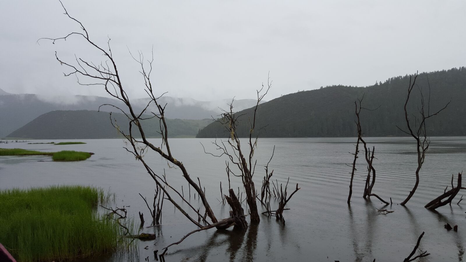 Samsung Galaxy S6 sample photo. Pirmeval forest, plateau, lake photography