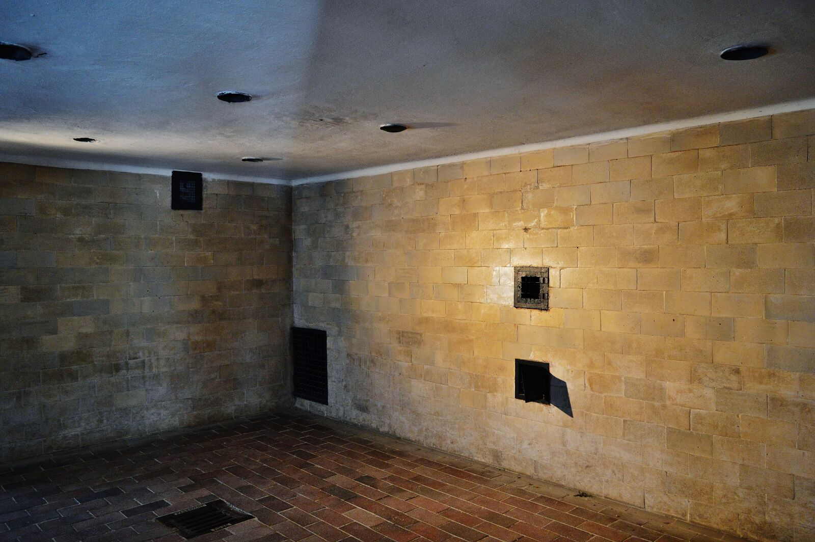 Nikon D3200 sample photo. Konzentrationslager, dachau, brausebad photography
