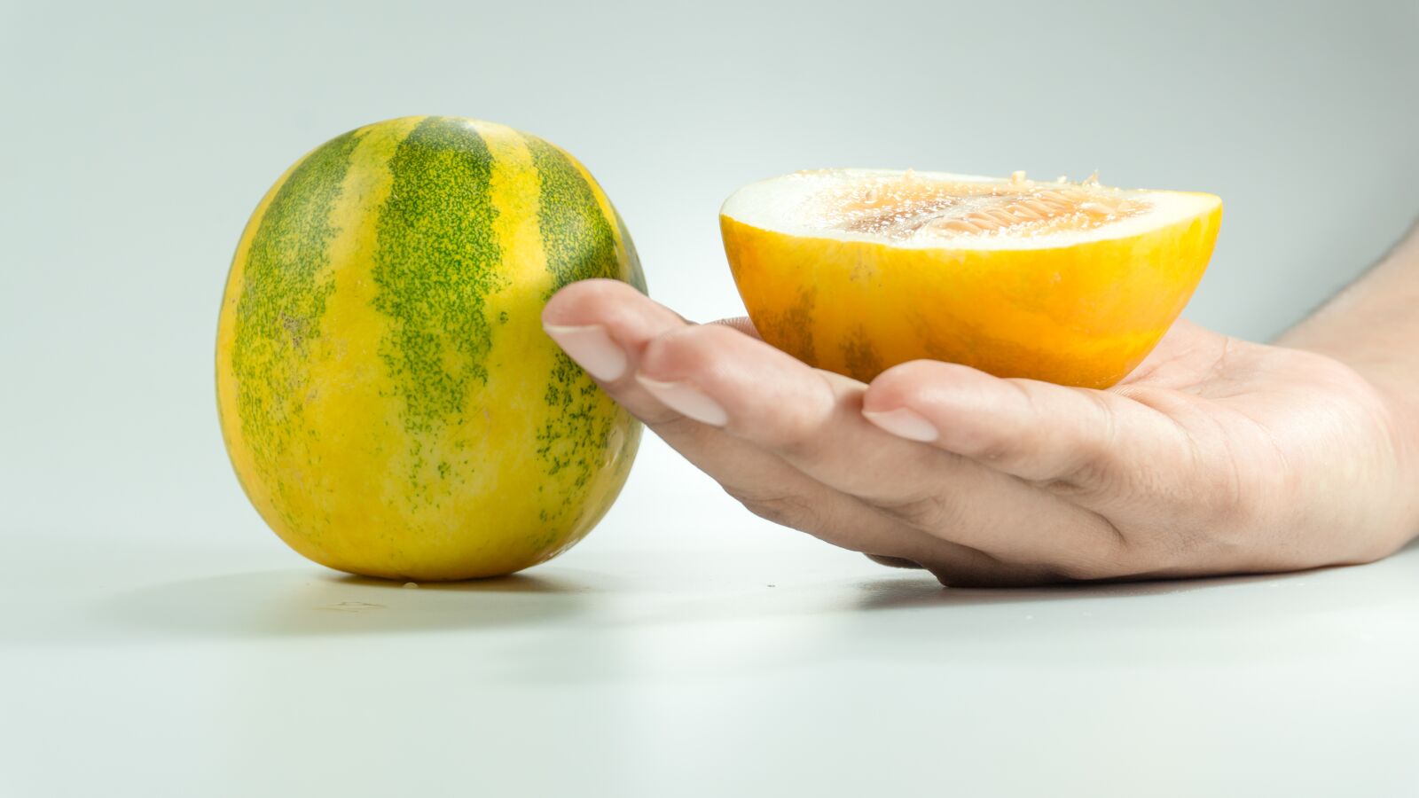 Sony a5100 sample photo. Sativus, cucumis, hand photography