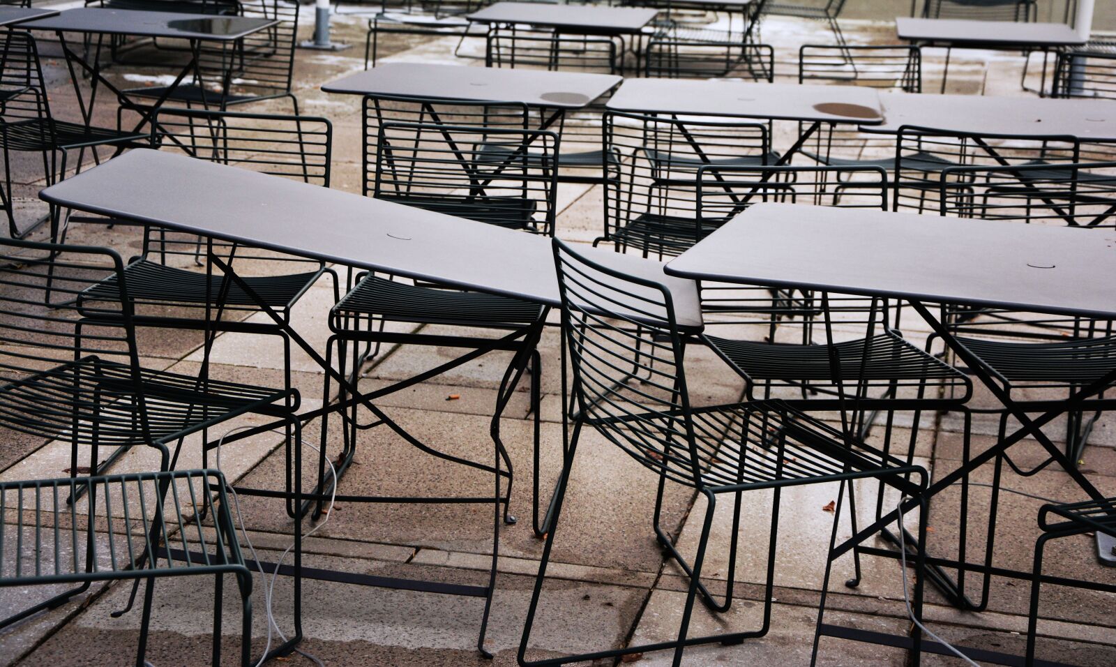 Nikon D5200 sample photo. Chairs, dining tables, stra photography