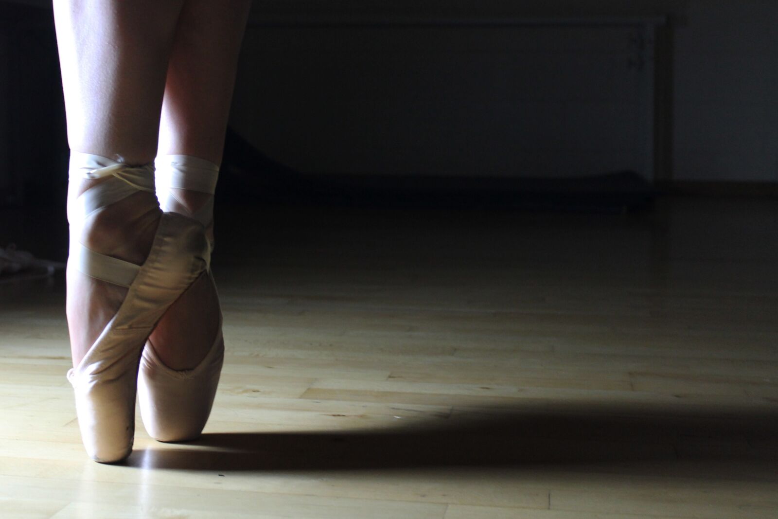 Canon EOS 1100D (EOS Rebel T3 / EOS Kiss X50) sample photo. Ballet, ballet shoes, ballerina photography