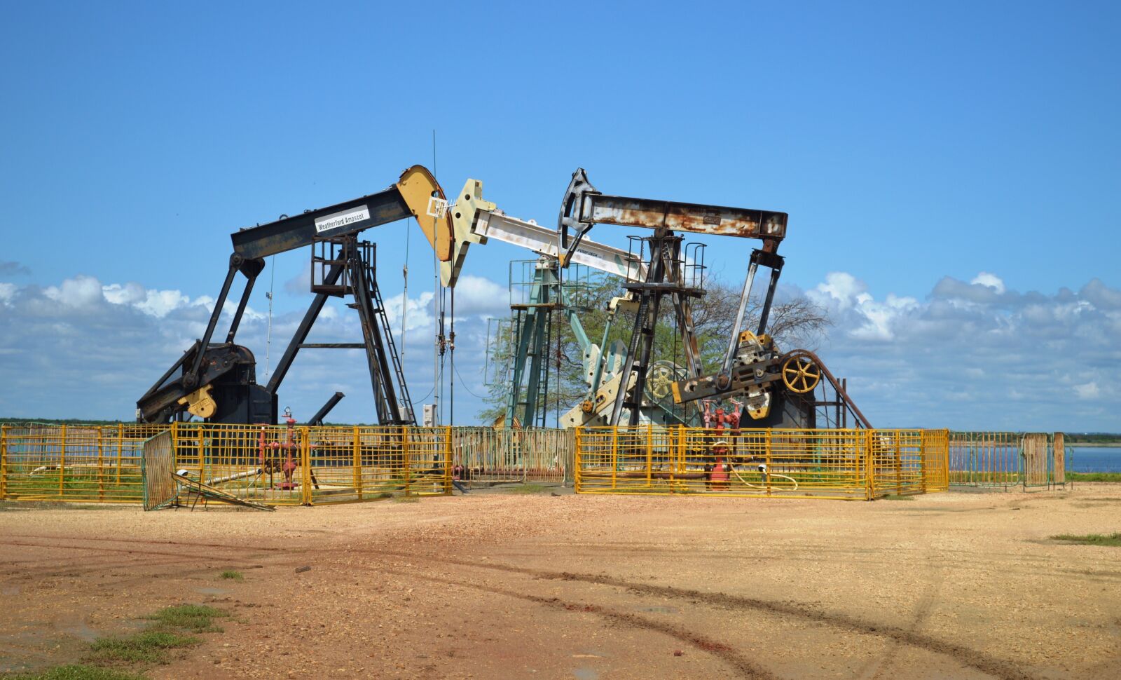 Nikon D3200 sample photo. Industry, machine, equipment photography
