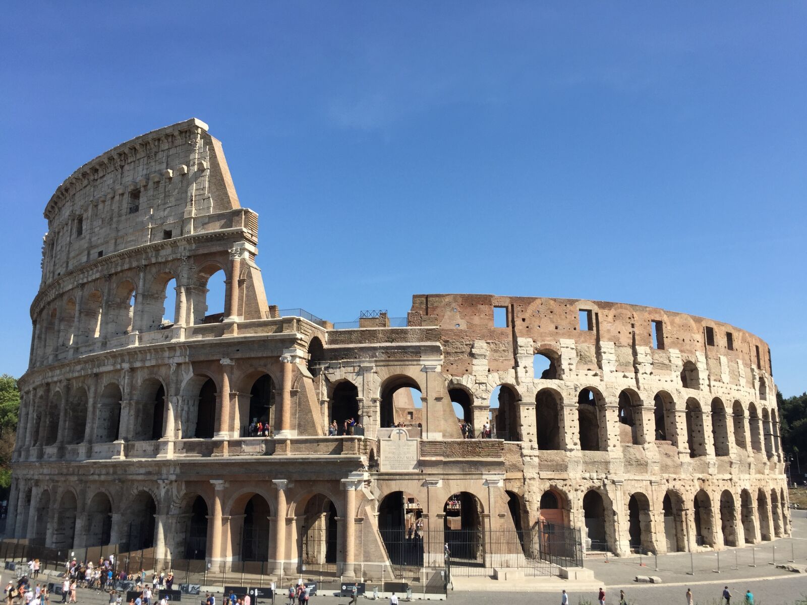 Apple iPhone 6 sample photo. Italy, rome, colosseum photography