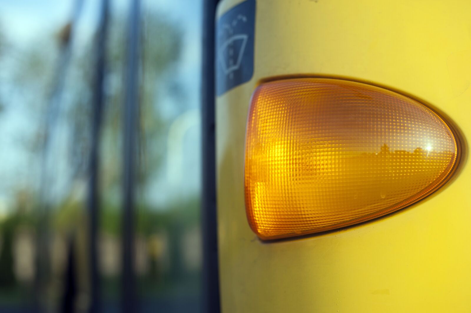 Nikon D700 sample photo. Signpost, turn signal, blinker photography