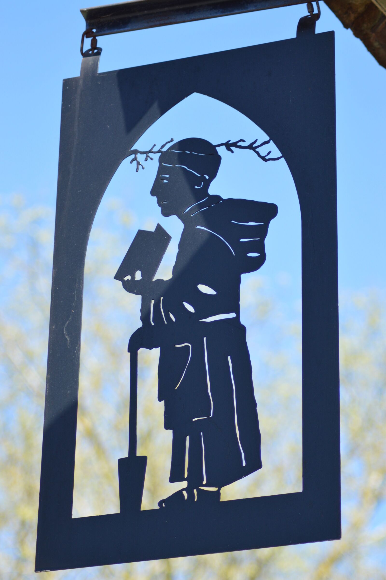 Nikon D3200 sample photo. Gardener, spade, monk photography