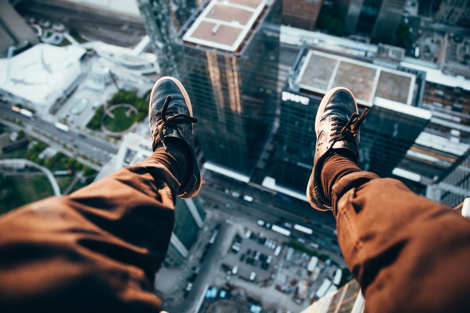 Canon EF 24-70mm F2.8L II USM sample photo. People, legs, shoe photography