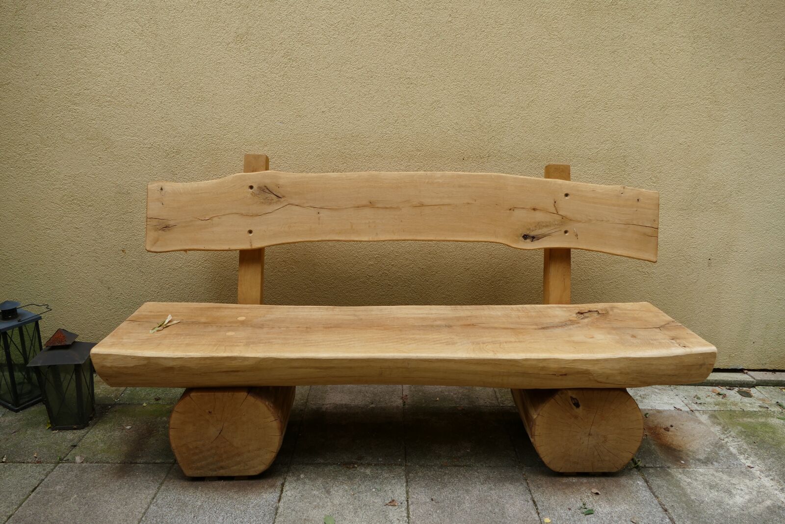 Panasonic Lumix DMC-FZ1000 sample photo. Bank, sit, wooden bench photography