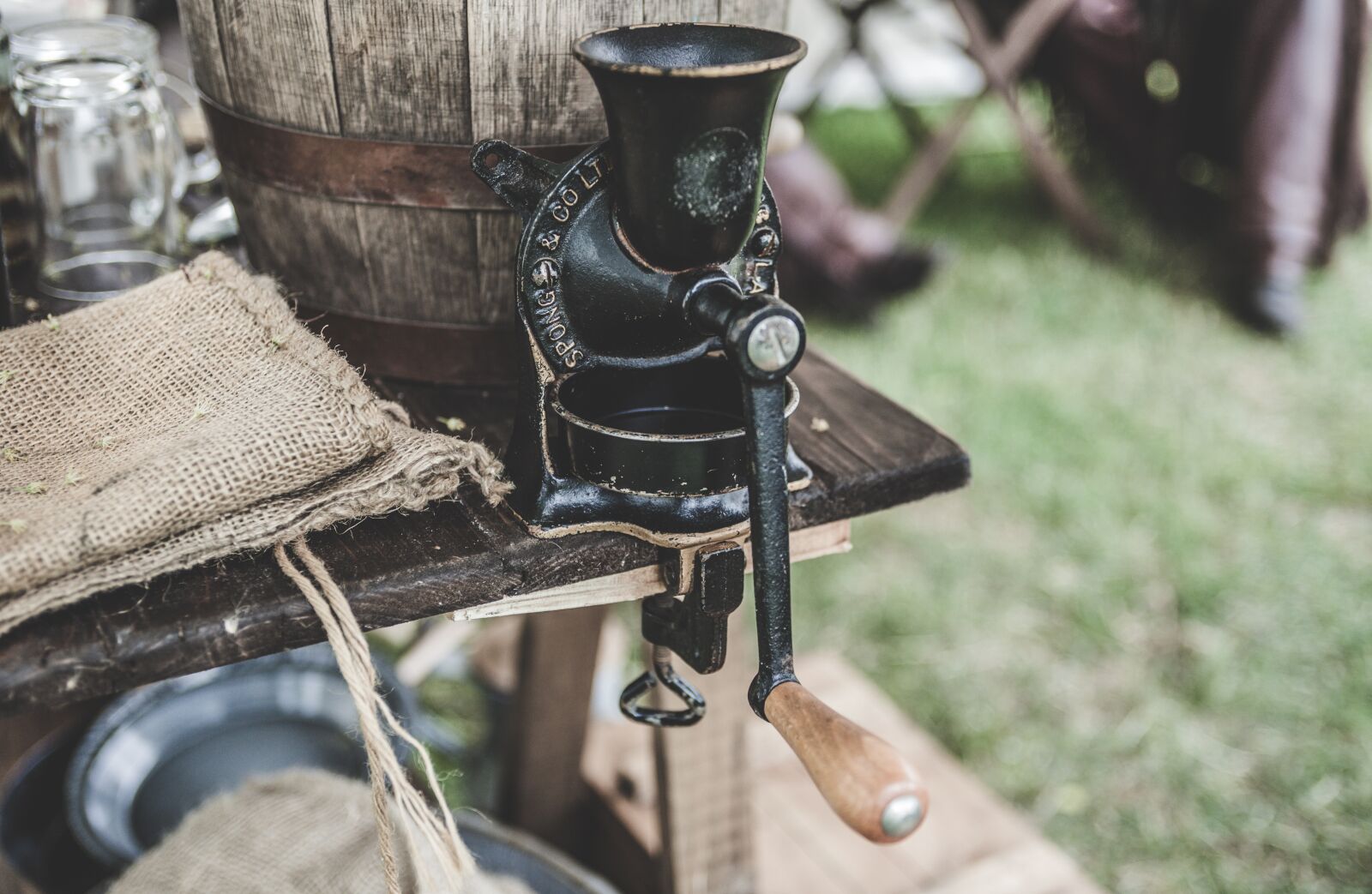 Canon EOS 5D Mark II + EF28-70mm f/2.8L USM sample photo. Antique, brand, coffee grinder photography