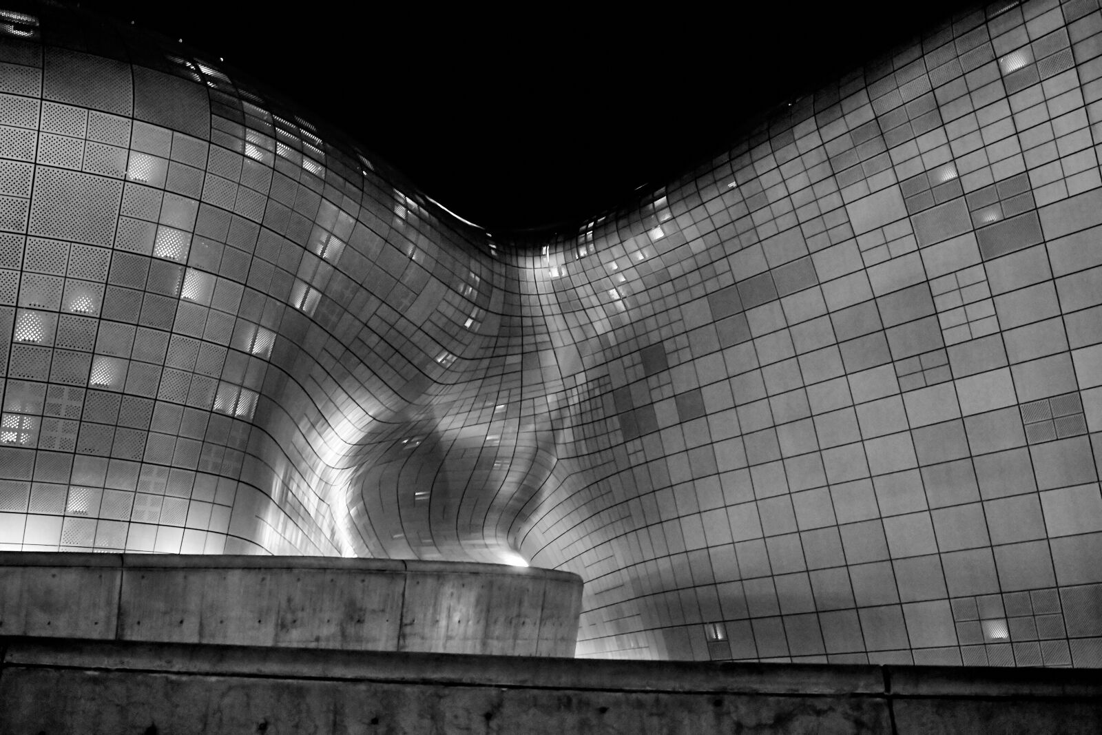 Canon EOS 700D (EOS Rebel T5i / EOS Kiss X7i) sample photo. Architecture, sculpture, building photography