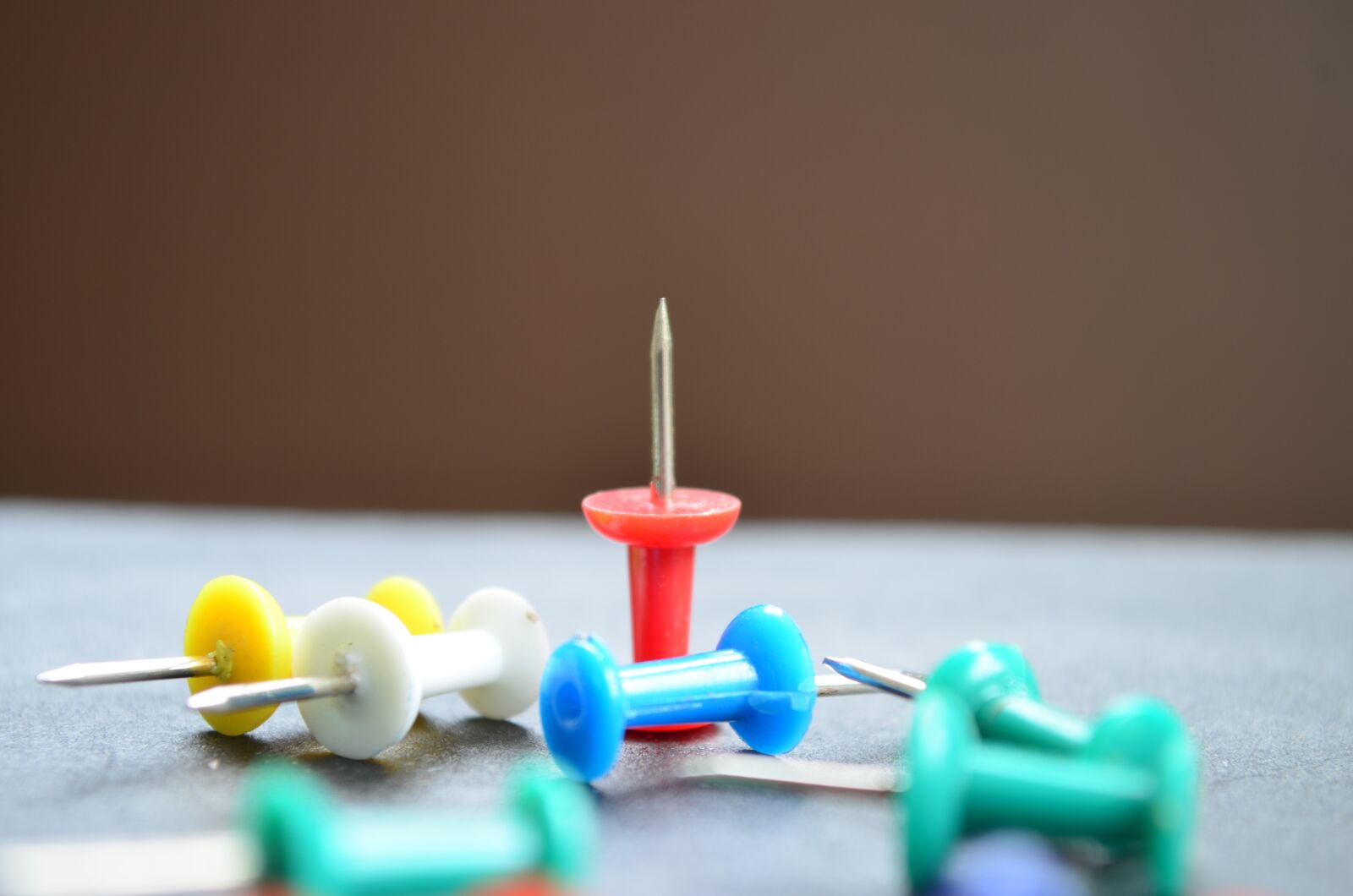 Nikon D5100 sample photo. Push, pin, board photography
