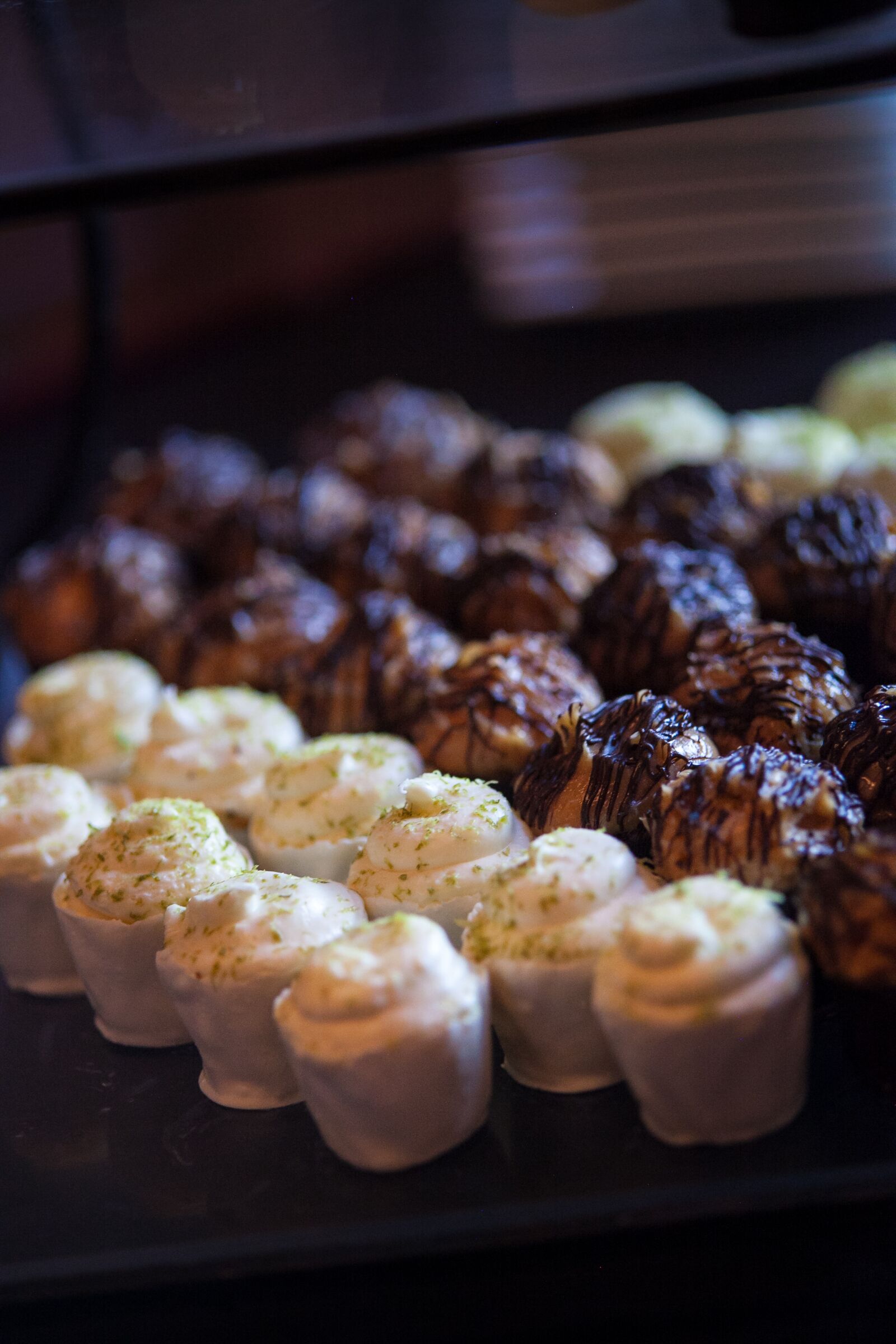 Canon EOS 5D Mark II sample photo. Bakery, sweet, dessert photography