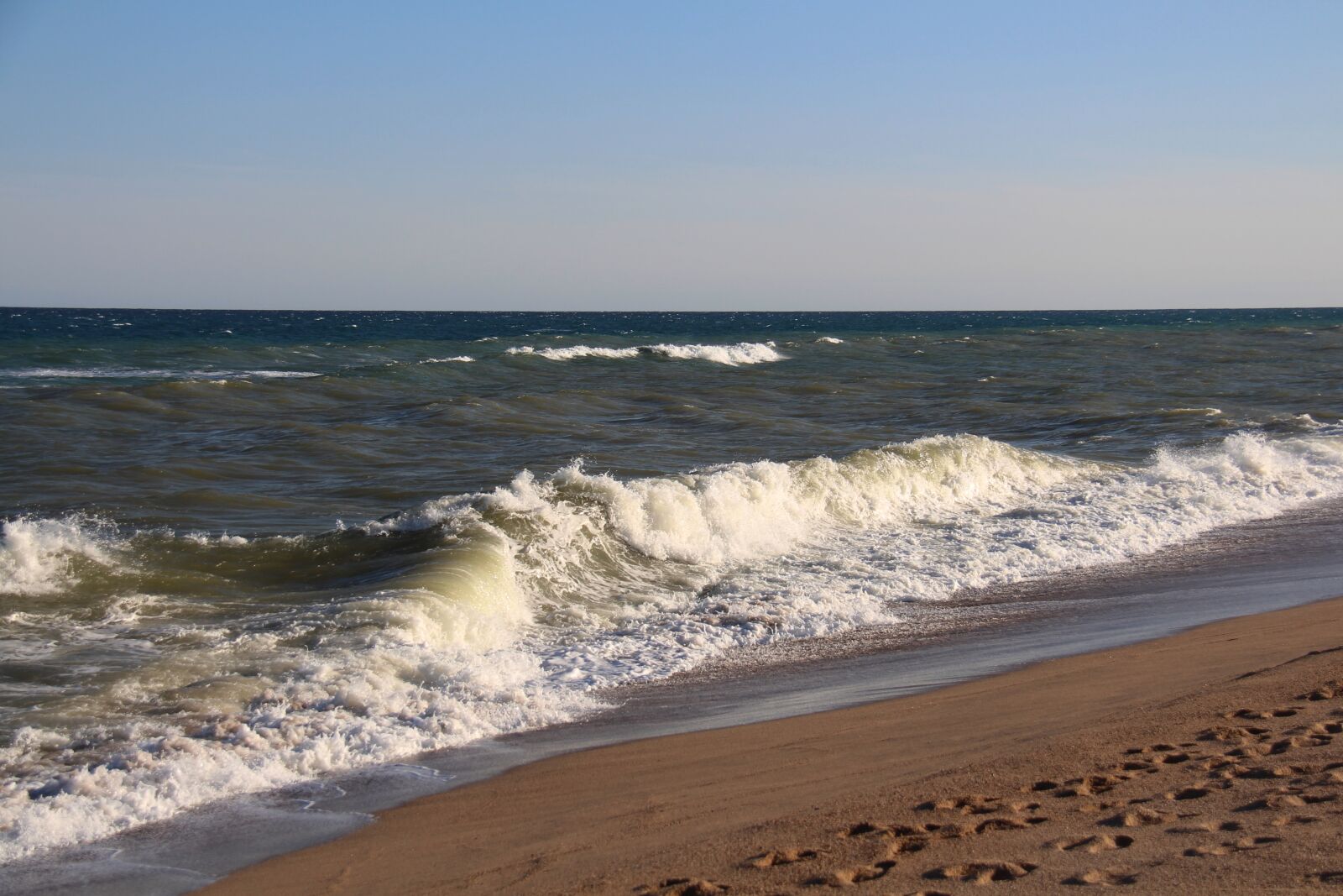 Canon EOS 700D (EOS Rebel T5i / EOS Kiss X7i) sample photo. Sea, waves, beach photography