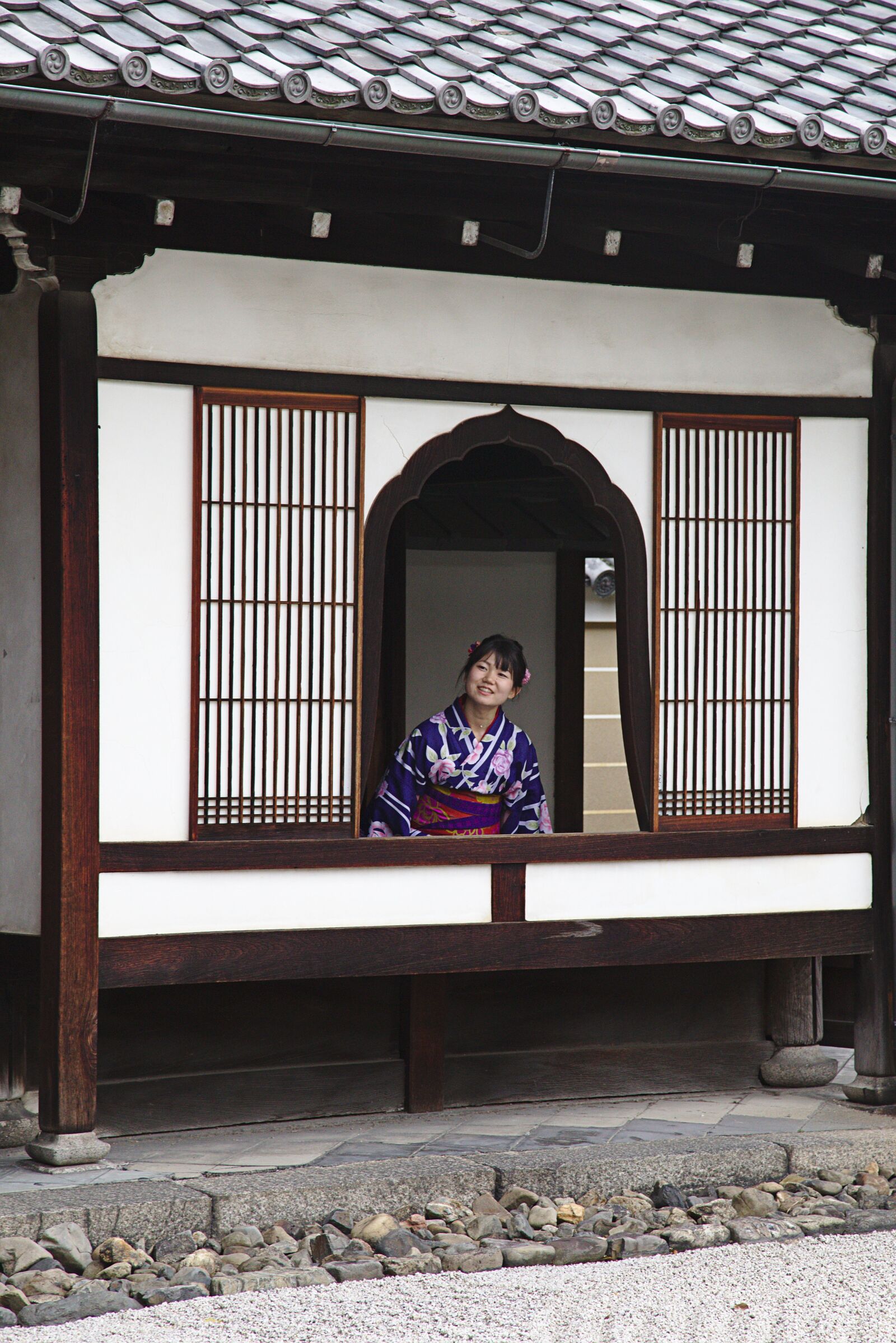 Canon EOS 6D + Canon EF 24-105mm F4L IS USM sample photo. Temple, window, japan photography