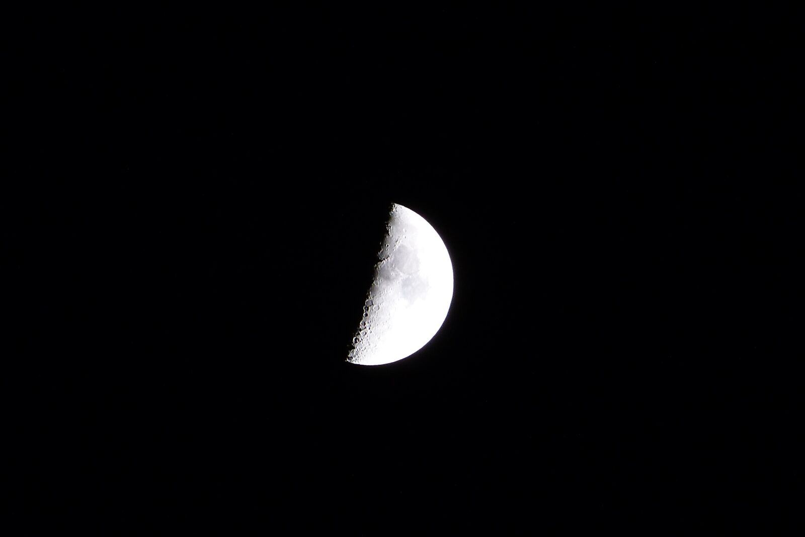 Panasonic Lumix DMC-FZ150 sample photo. Month, night, the crater photography