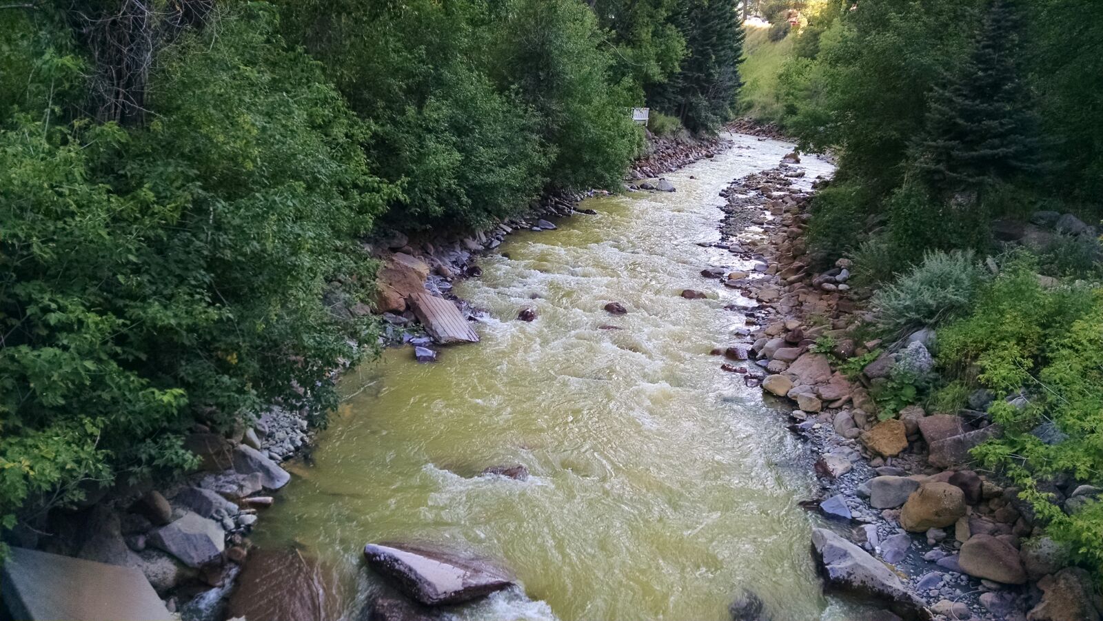 Motorola XT1080 sample photo. River photography