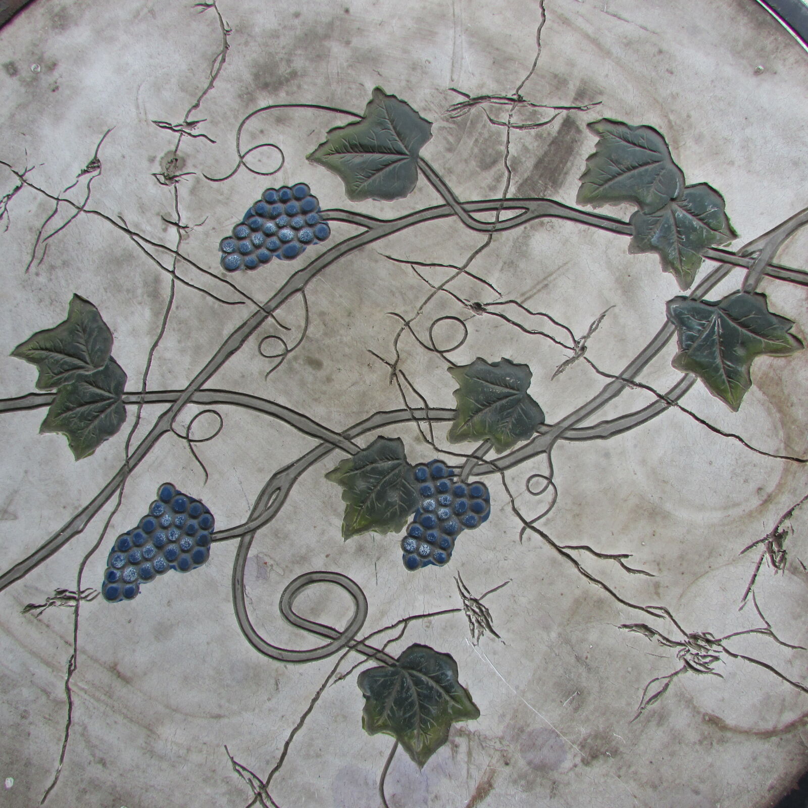 Canon PowerShot SX500 IS sample photo. Blue, decoration, grapes, stone photography