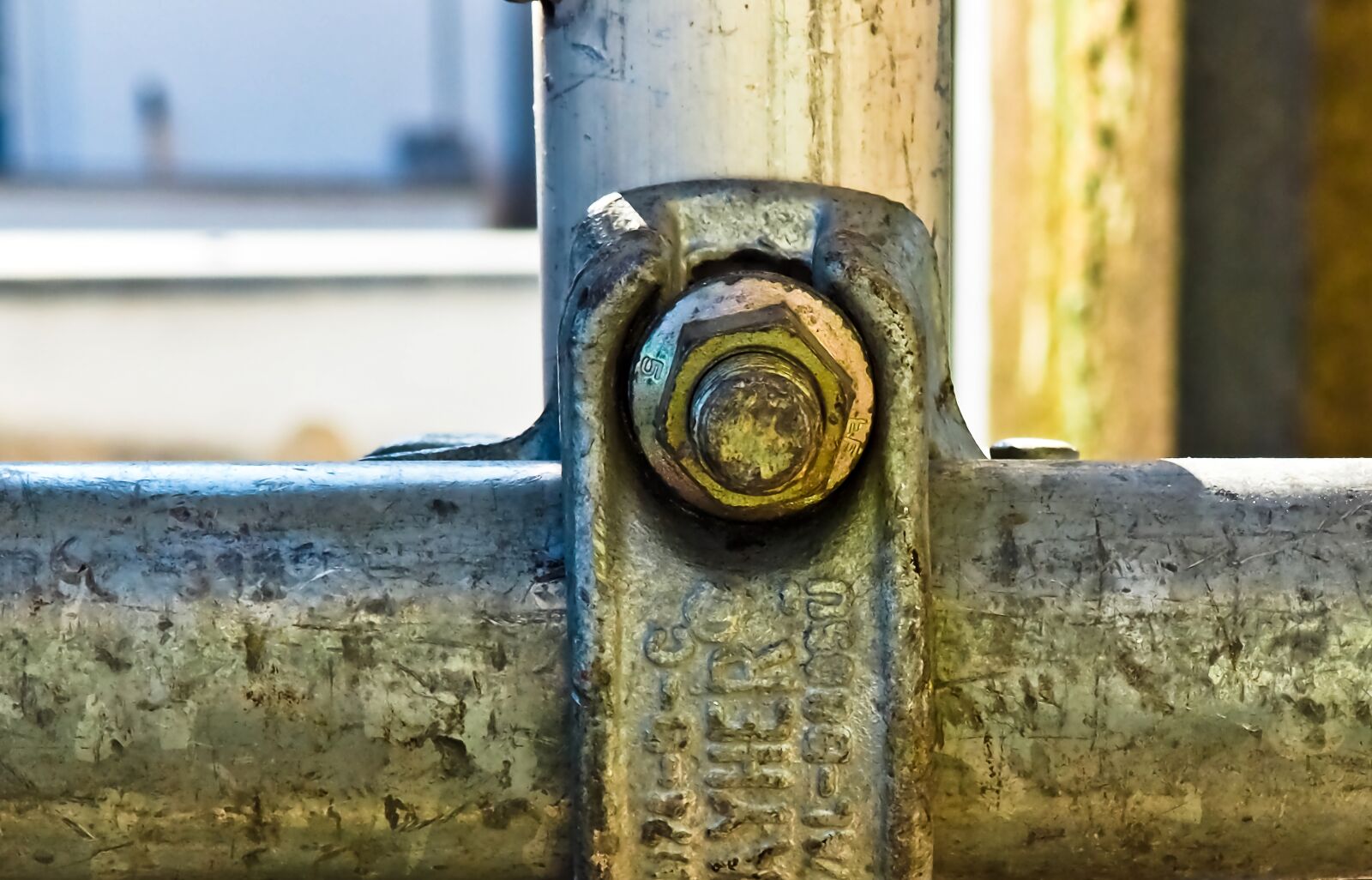 Olympus OM-D E-M10 sample photo. Screw, scaffold, gland photography