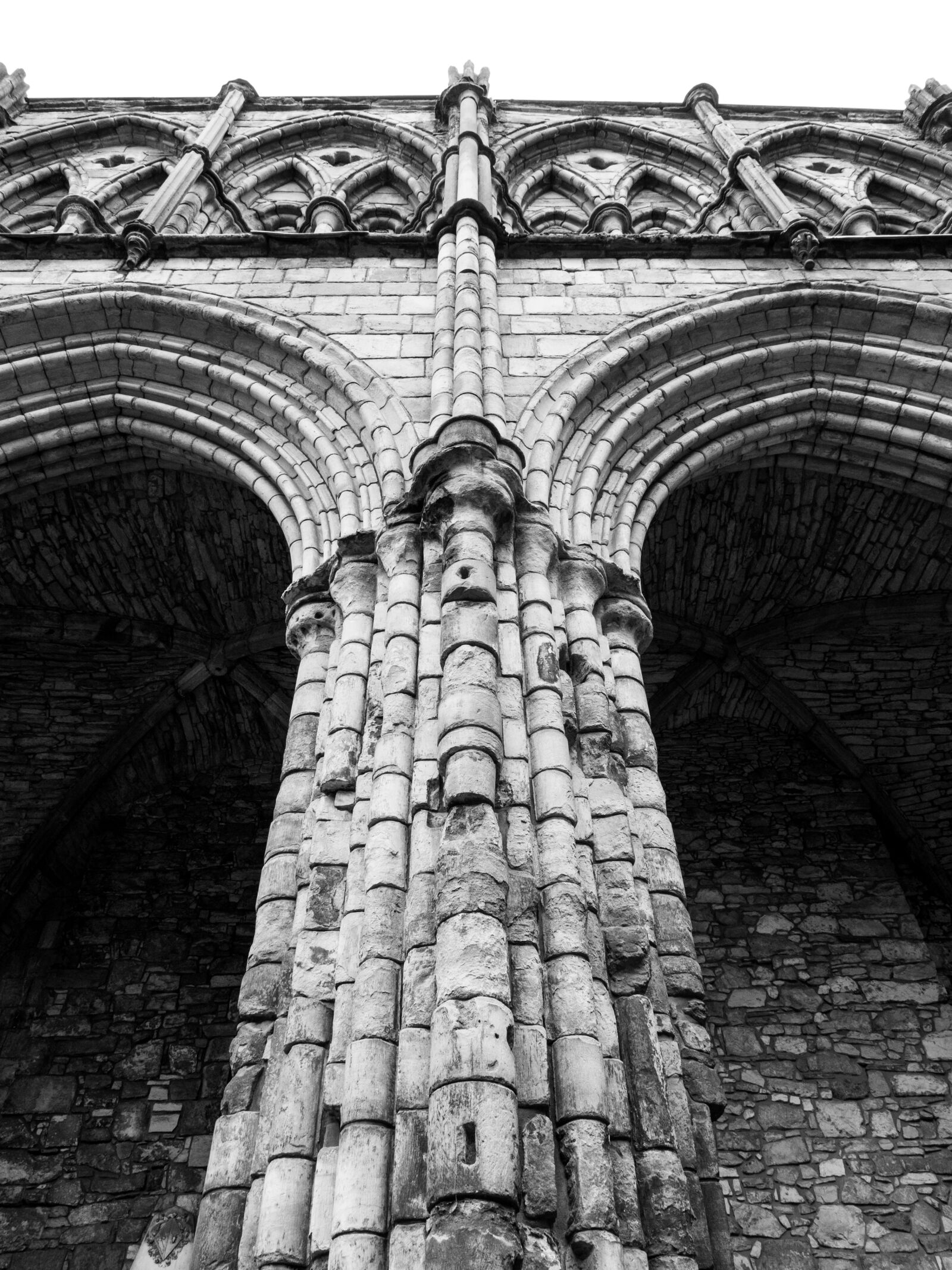 Panasonic Lumix DMC-GH3 sample photo. Abbey, stone, church photography