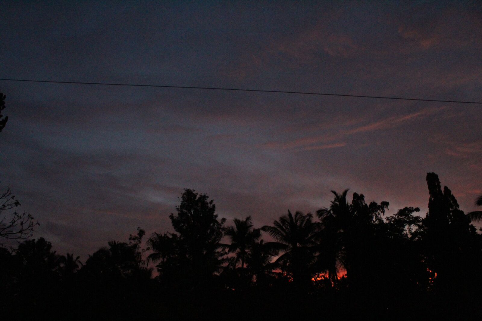 Canon EOS 1300D (EOS Rebel T6 / EOS Kiss X80) sample photo. Night, dark, clouds photography