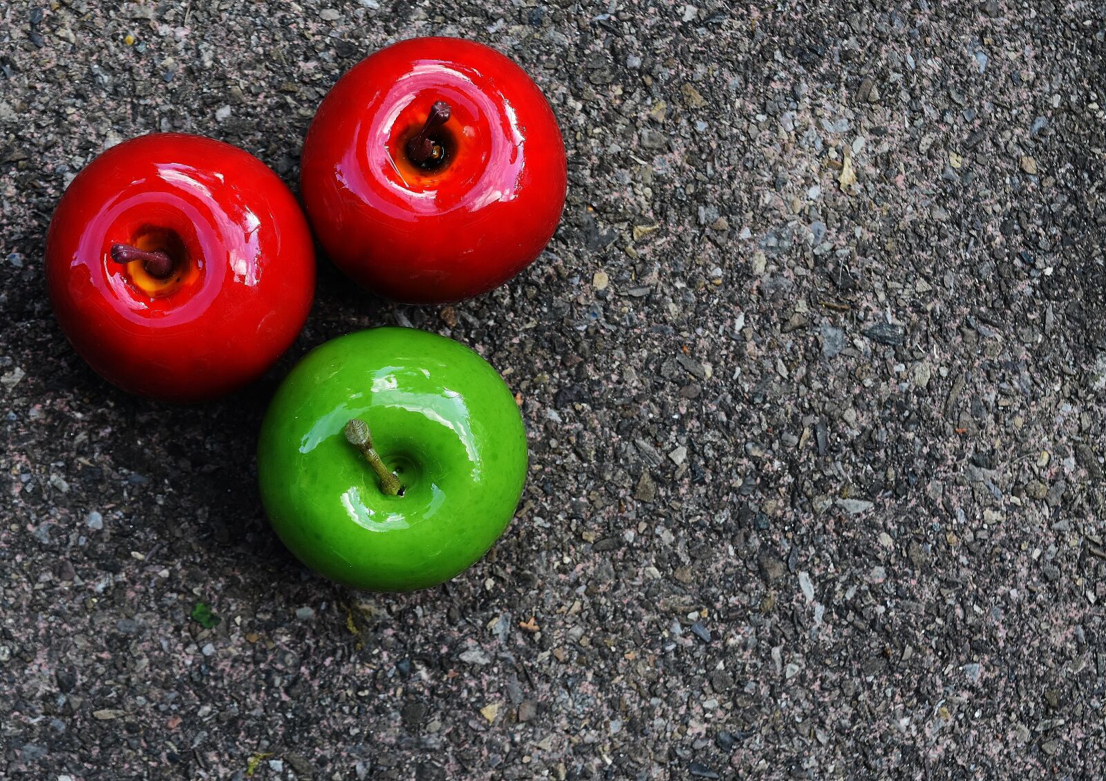 Nikon D7200 sample photo. Apple, red, green photography