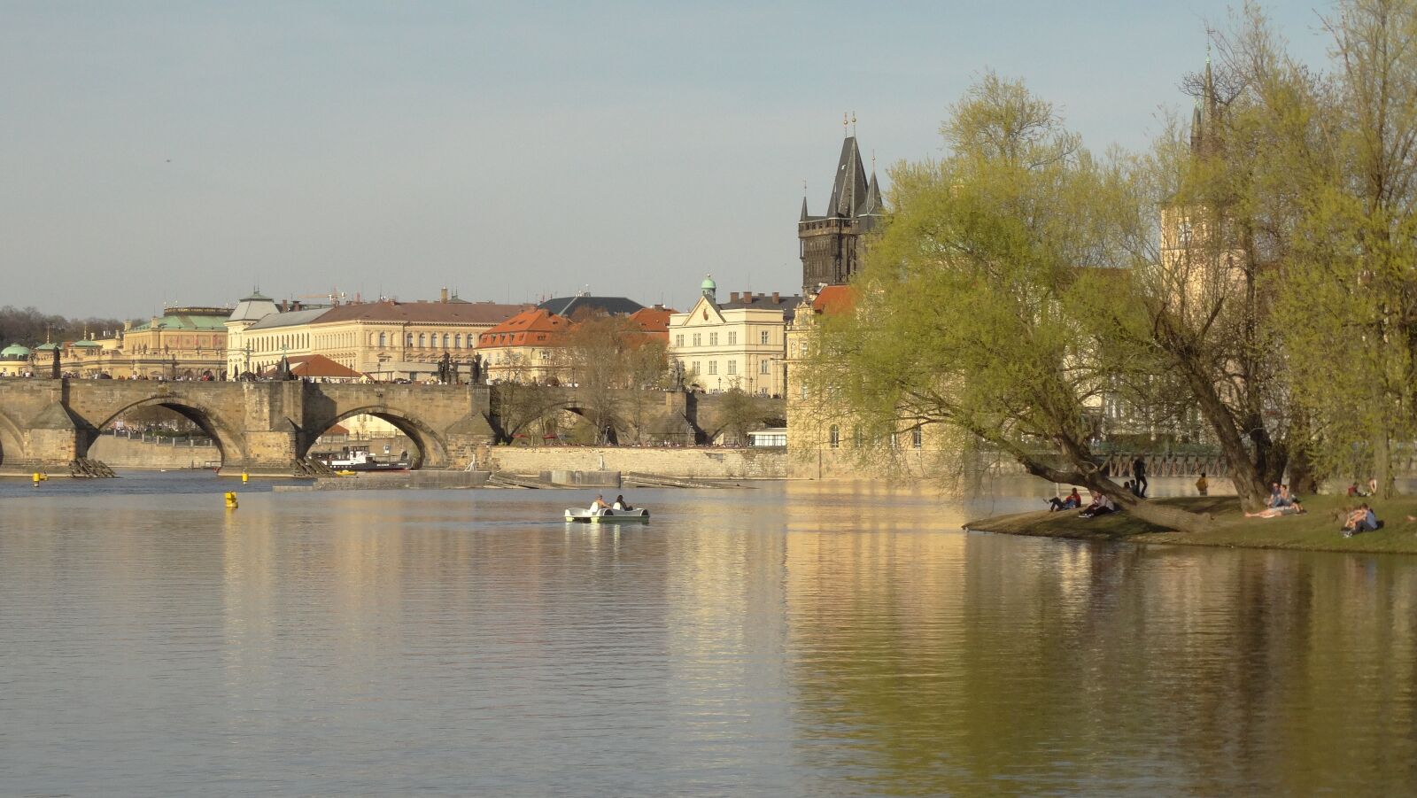 Sony Cyber-shot DSC-HX300 sample photo. Prague, vltava, czech photography