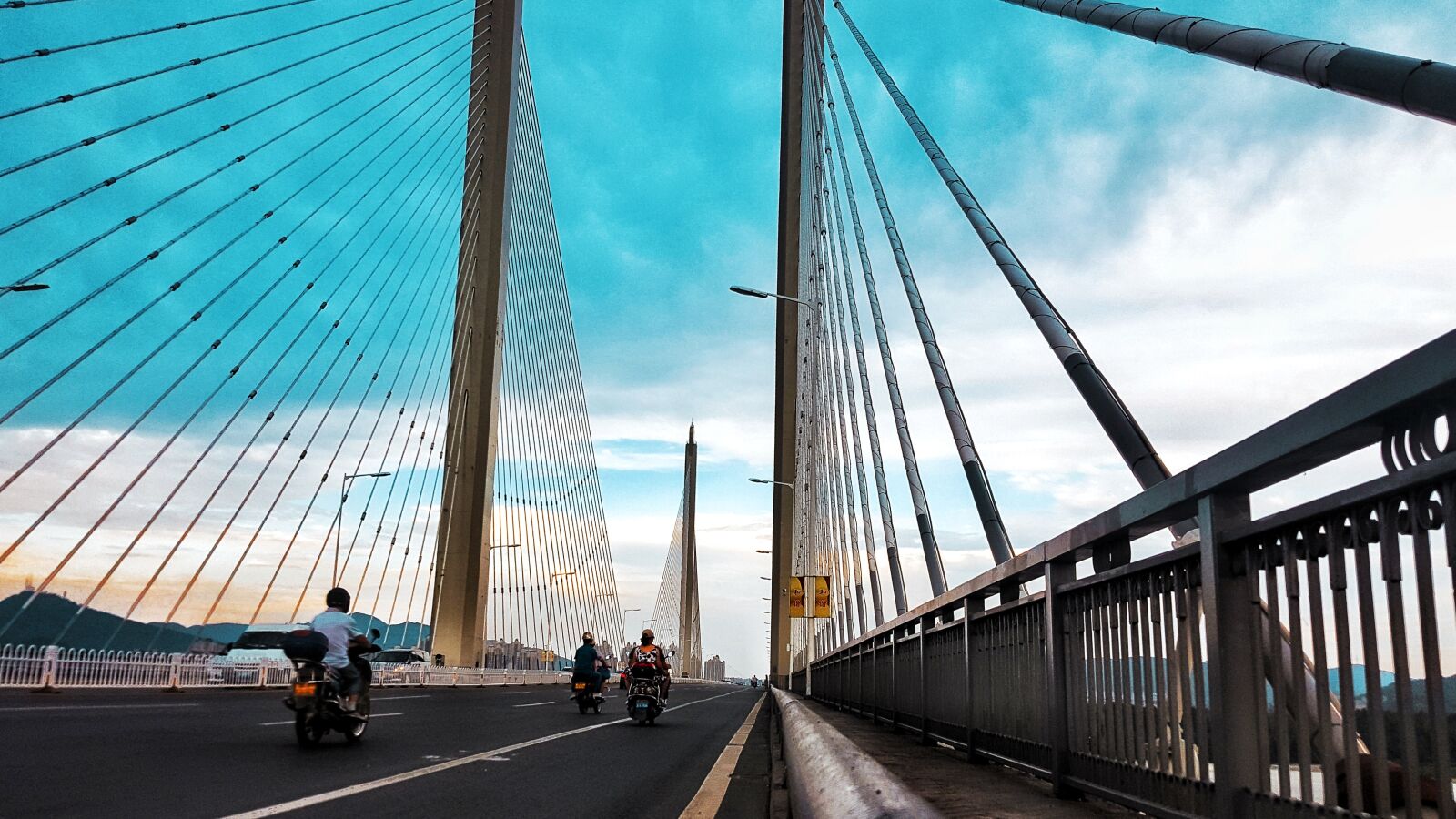 Samsung Galaxy S6 sample photo. Bridge, blue sky, mobile photography