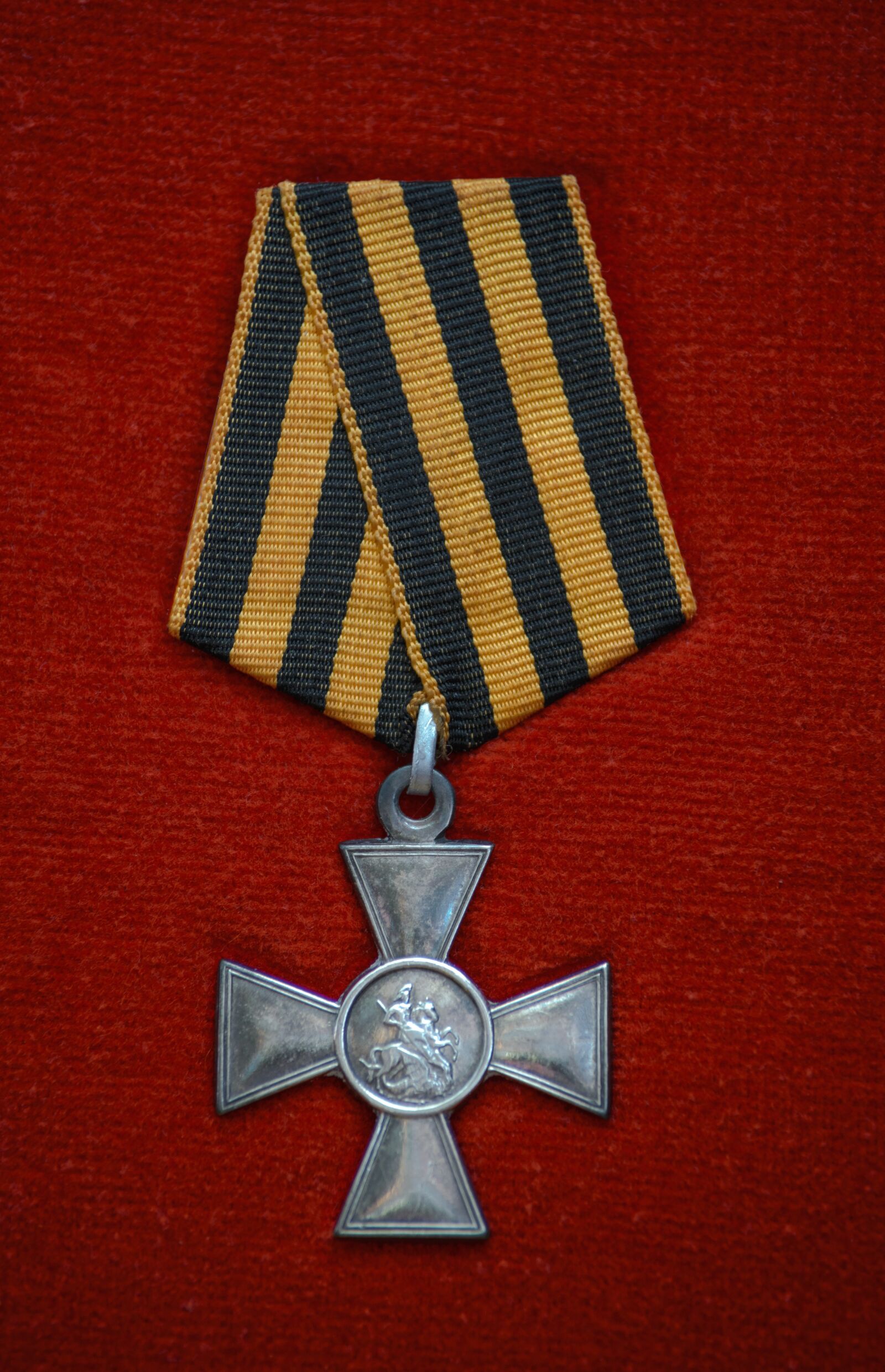 Nikon D610 sample photo. George cross, cross, reward photography