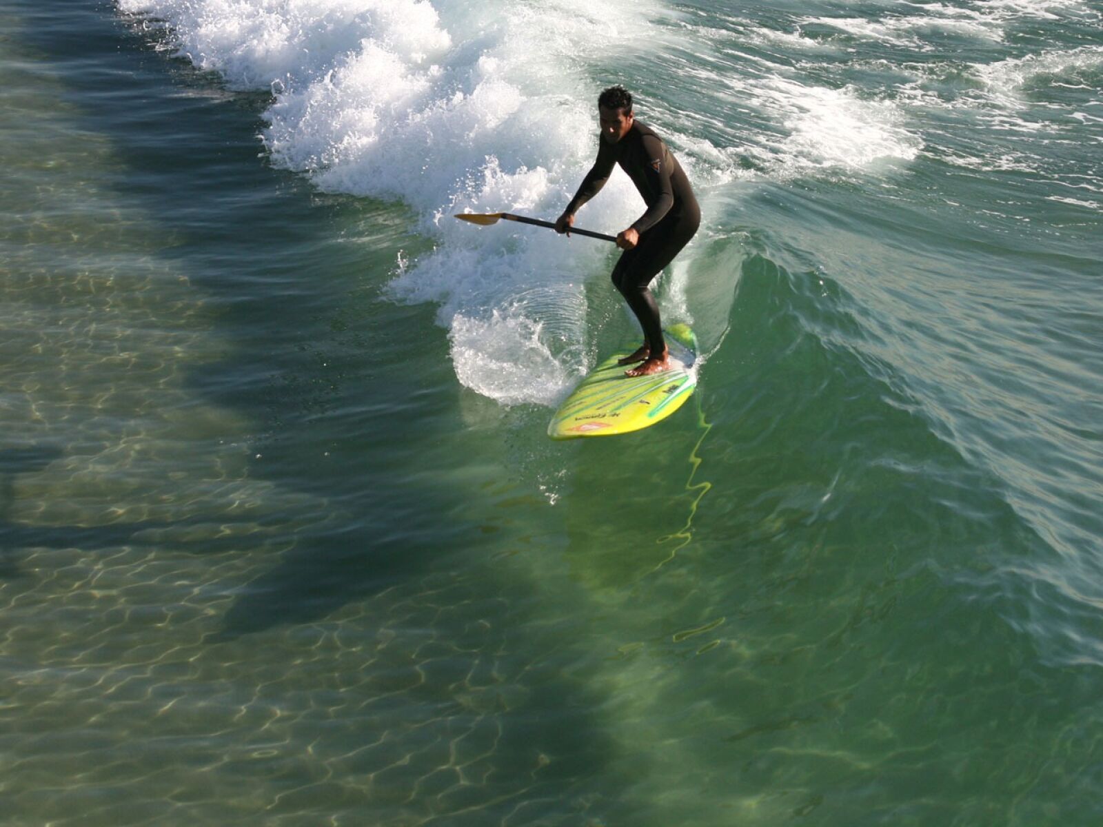 Canon EOS 400D (EOS Digital Rebel XTi / EOS Kiss Digital X) sample photo. Surfer, surfing, huntington photography