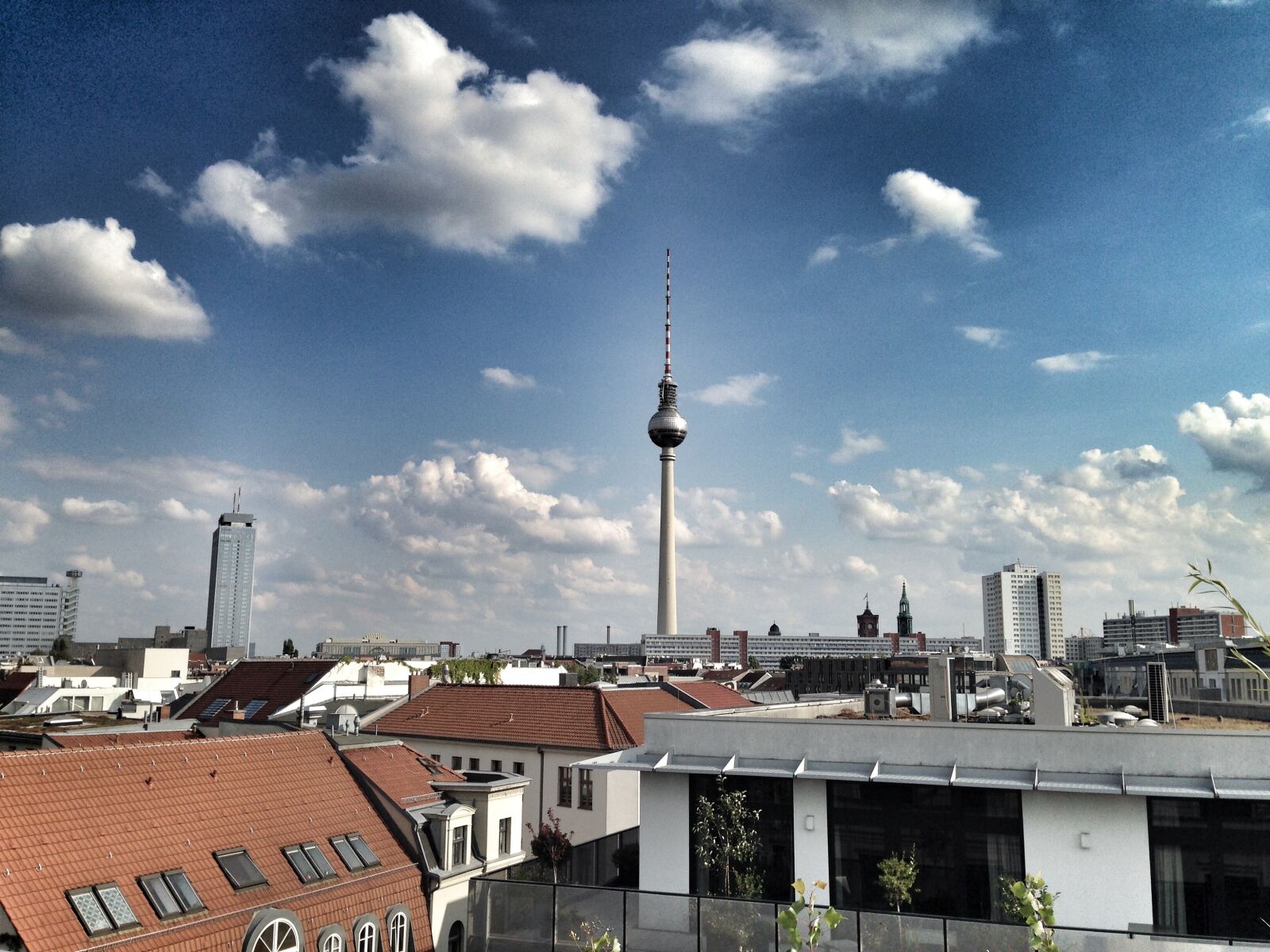 iPhone 5 back camera 4.12mm f/2.4 sample photo. Berlin, tv tower, places photography
