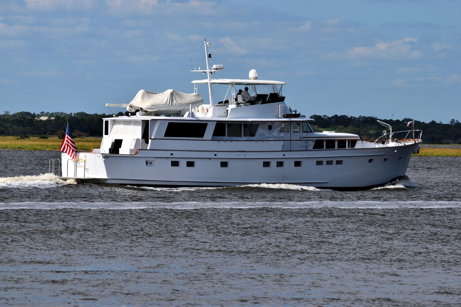 Nikon D3300 sample photo. Luxury yacht, boat, river photography