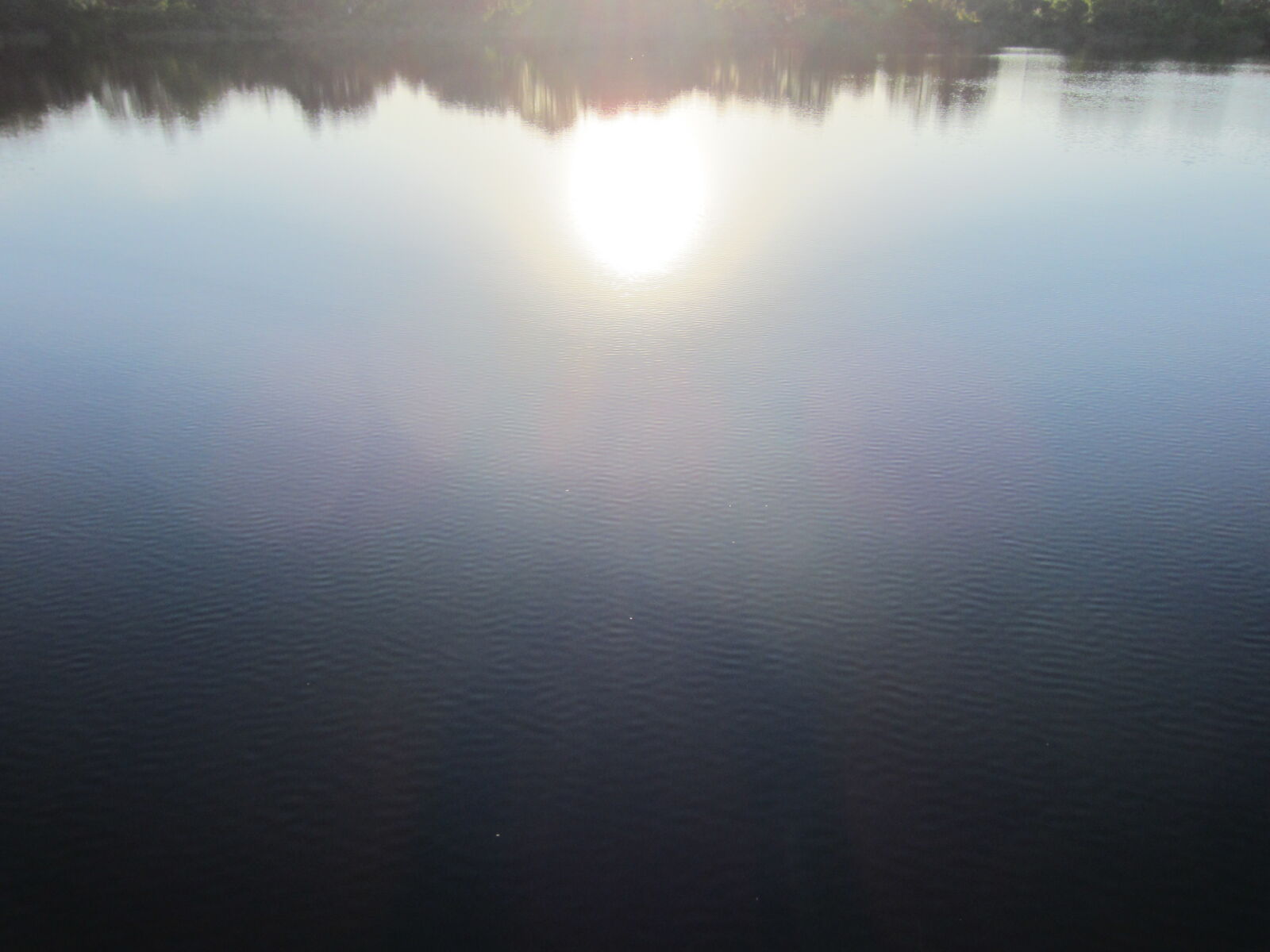 Canon PowerShot ELPH 300 HS (IXUS 220 HS / IXY 410F) sample photo. Aqua, lago, lake, reflection photography