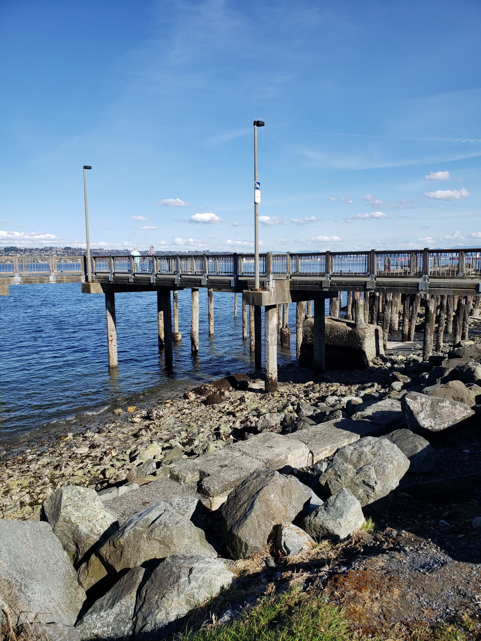 Samsung Galaxy S9 sample photo. Pier, wood, rotted photography