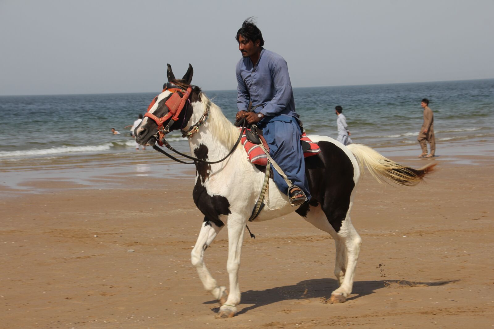 Canon EOS 60D sample photo. Hourseriding, beach, balochistan photography